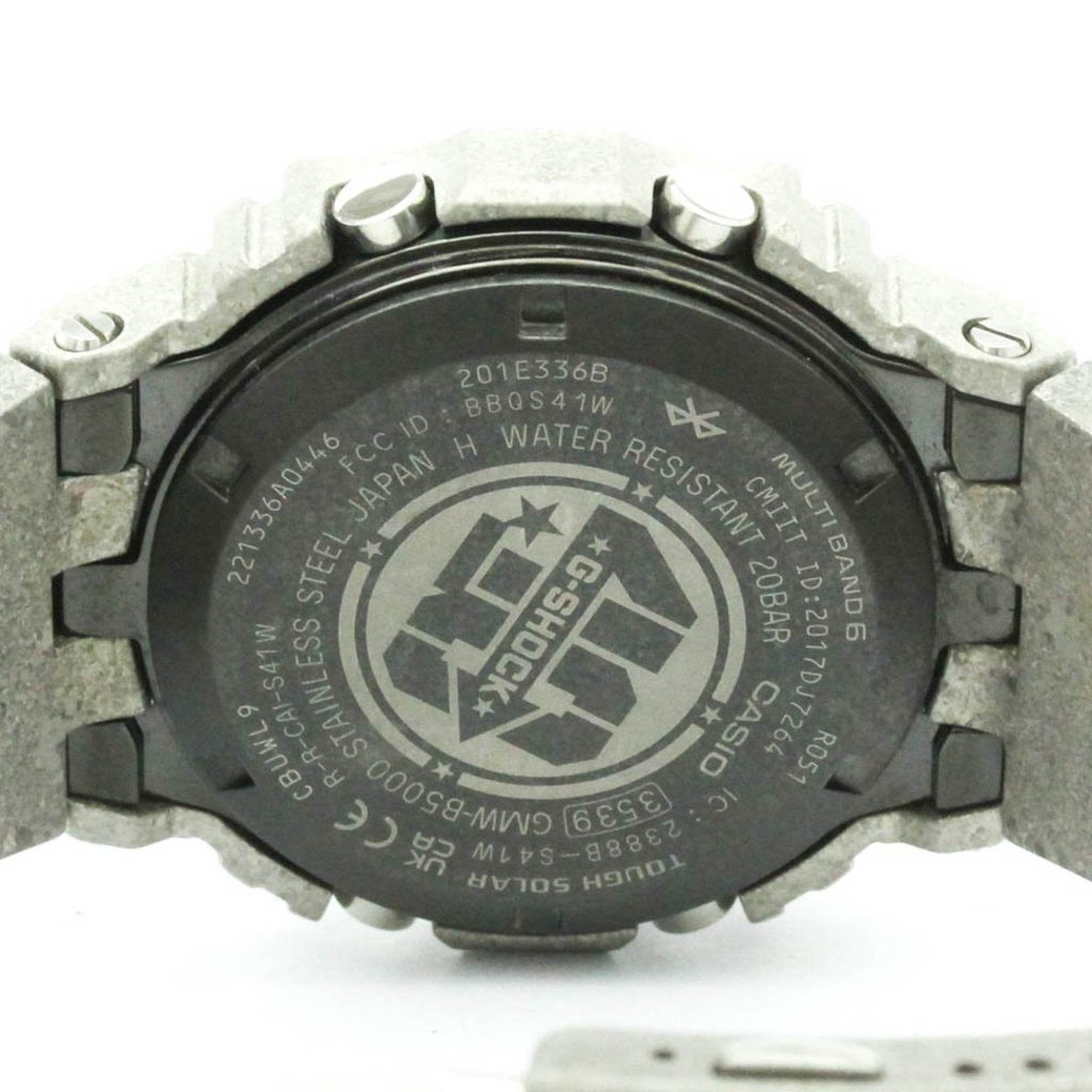 Montre Radiopilotée CASIO G-SHOCK Full Metal 40e anniversaire, Tough SolarMontre Radiopilotée modèle GMW-B5000-1JR