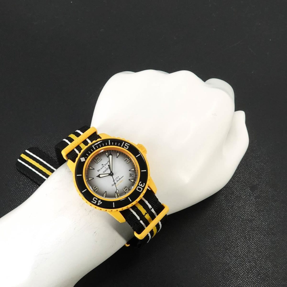 Swatch Blancpain x Fifty Fathoms Pacific Ocean SO35P100 horloge met witte wijzerplaat, 42 mm