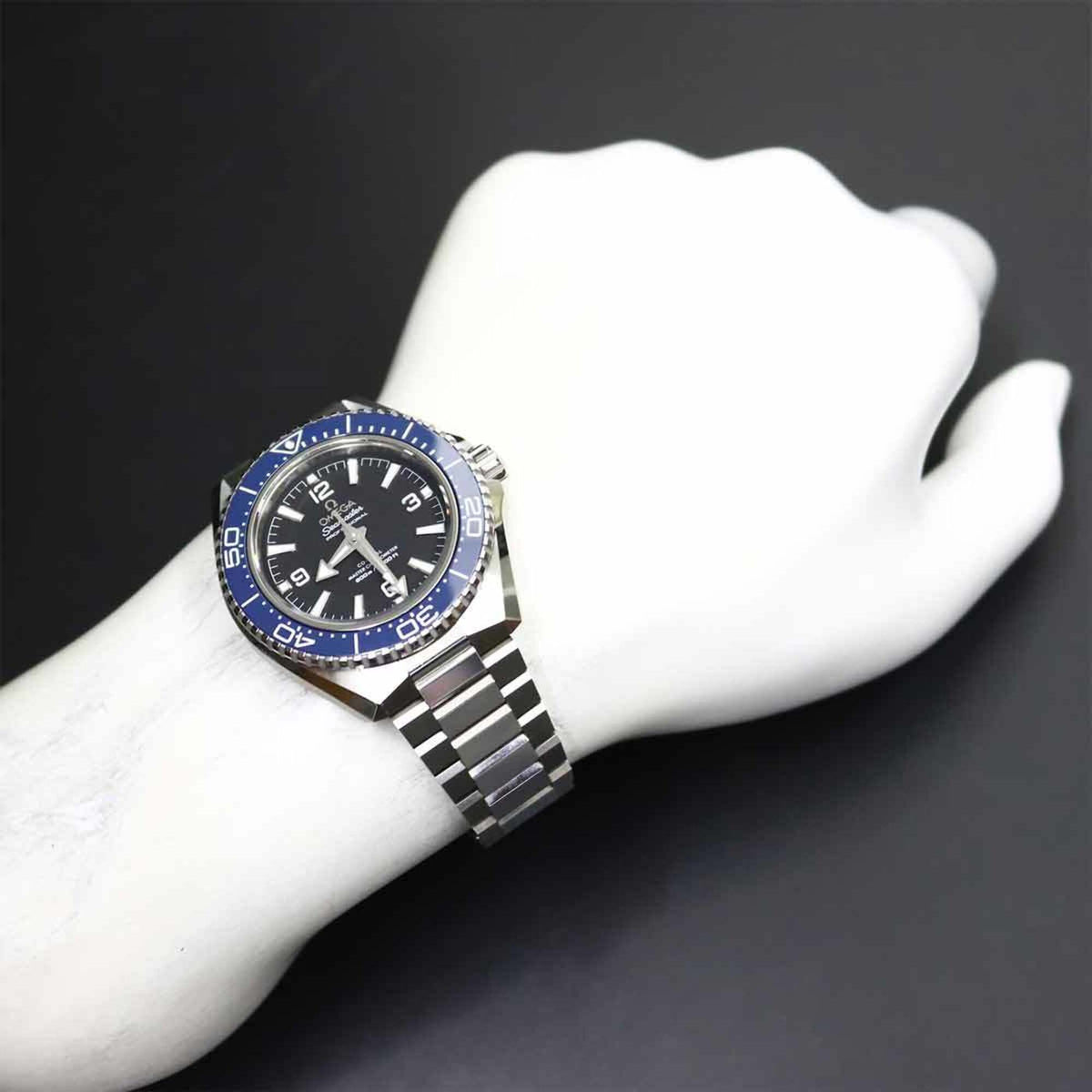 Omega Seamaster Planet Ocean 600m 217 30 42 21 01 001 Black Dial 42mm Watch