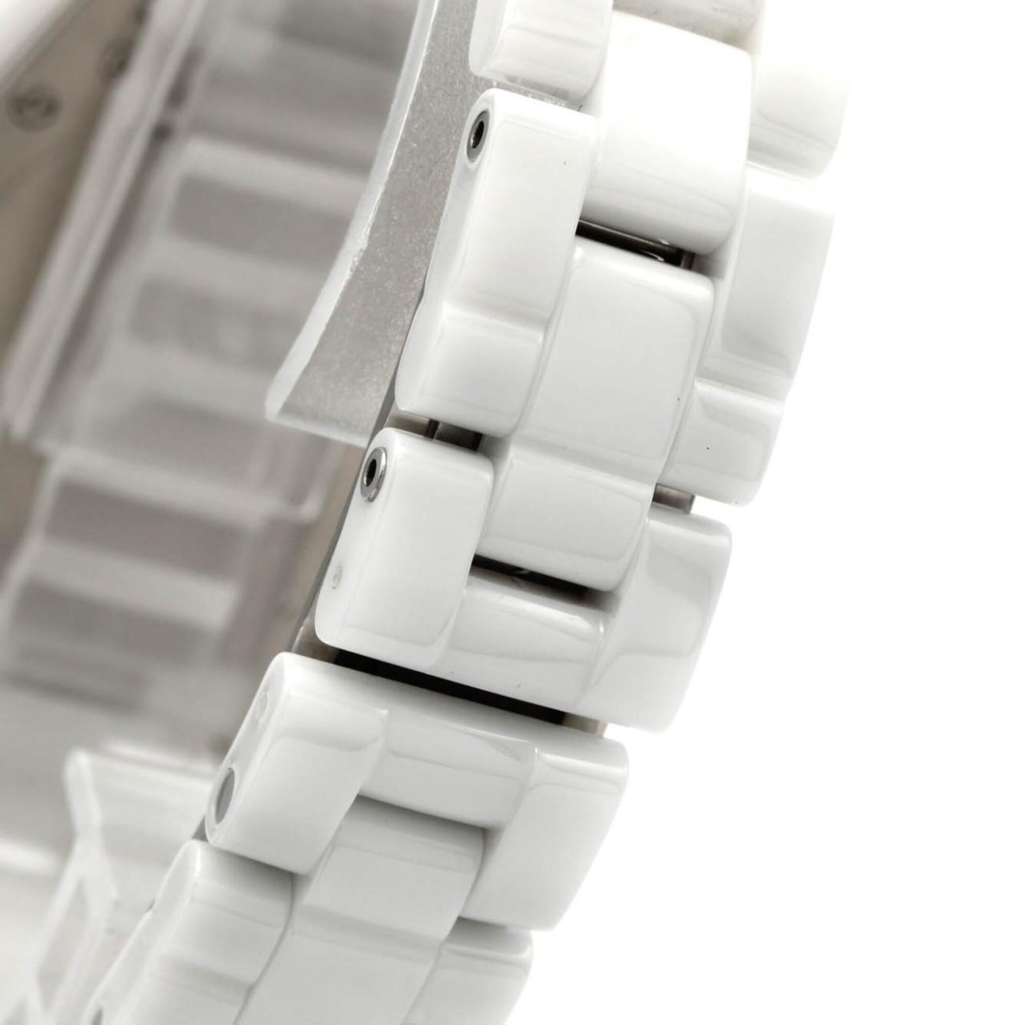 Chanel J12 33mm Ceramic H0968 White Dial 33mm Watch
