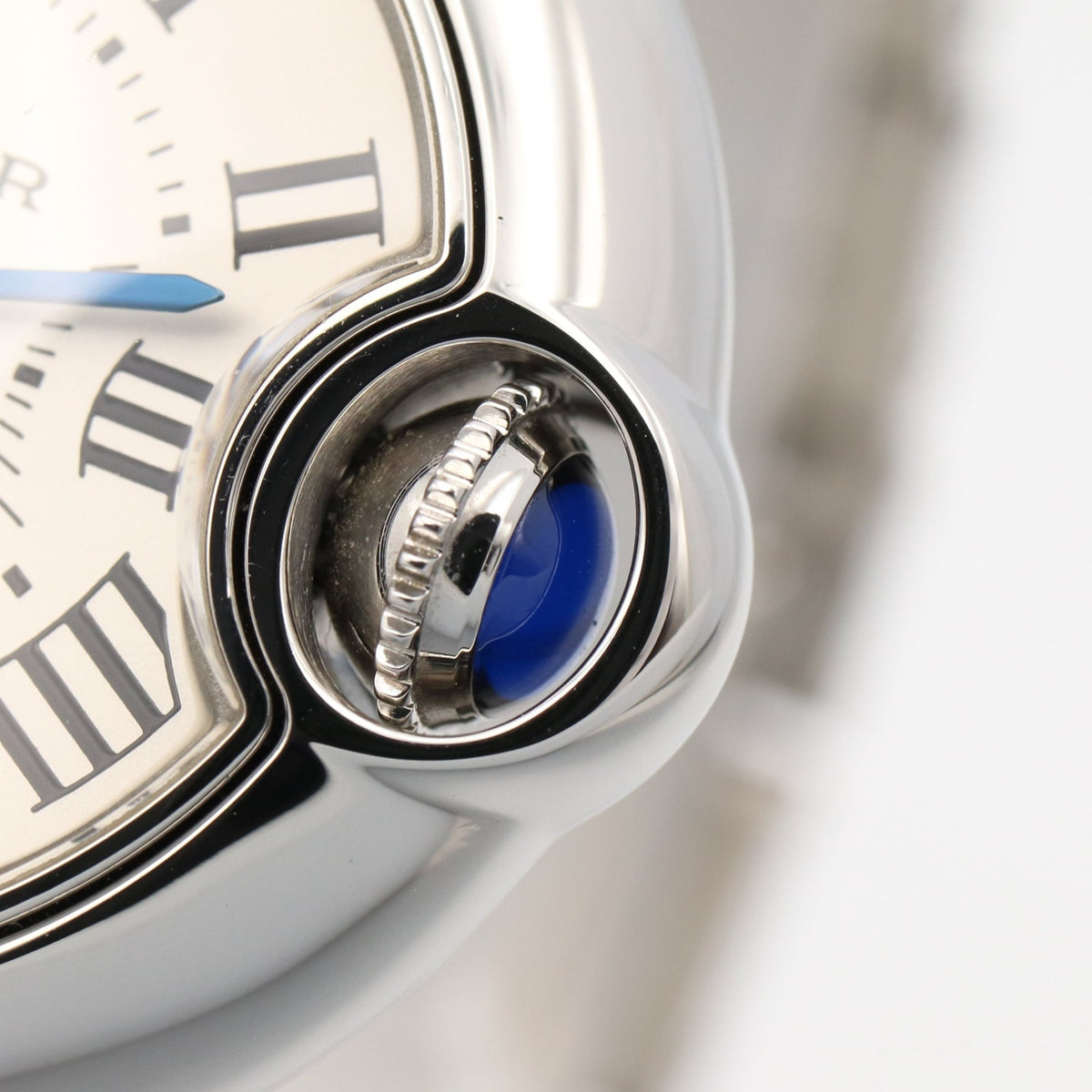 Cartier Ballon Bleu SM W69010Z4 horloge met zilveren wijzerplaat, 28 mm
