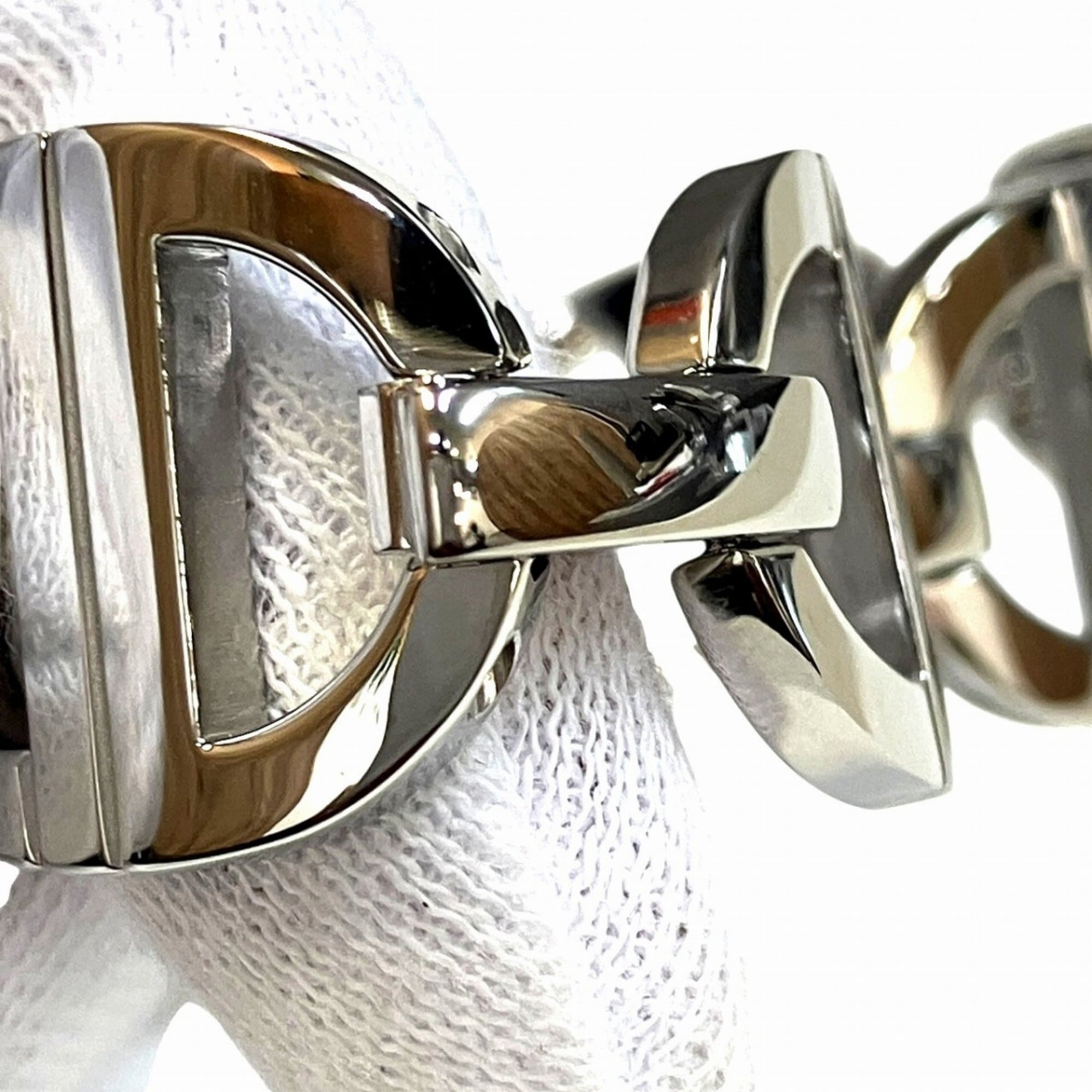 Montre Christian Dior Malice, poids total : 55,3 g, acier inoxydable, mouvement Quartz, cadran Noir, référence CD22110