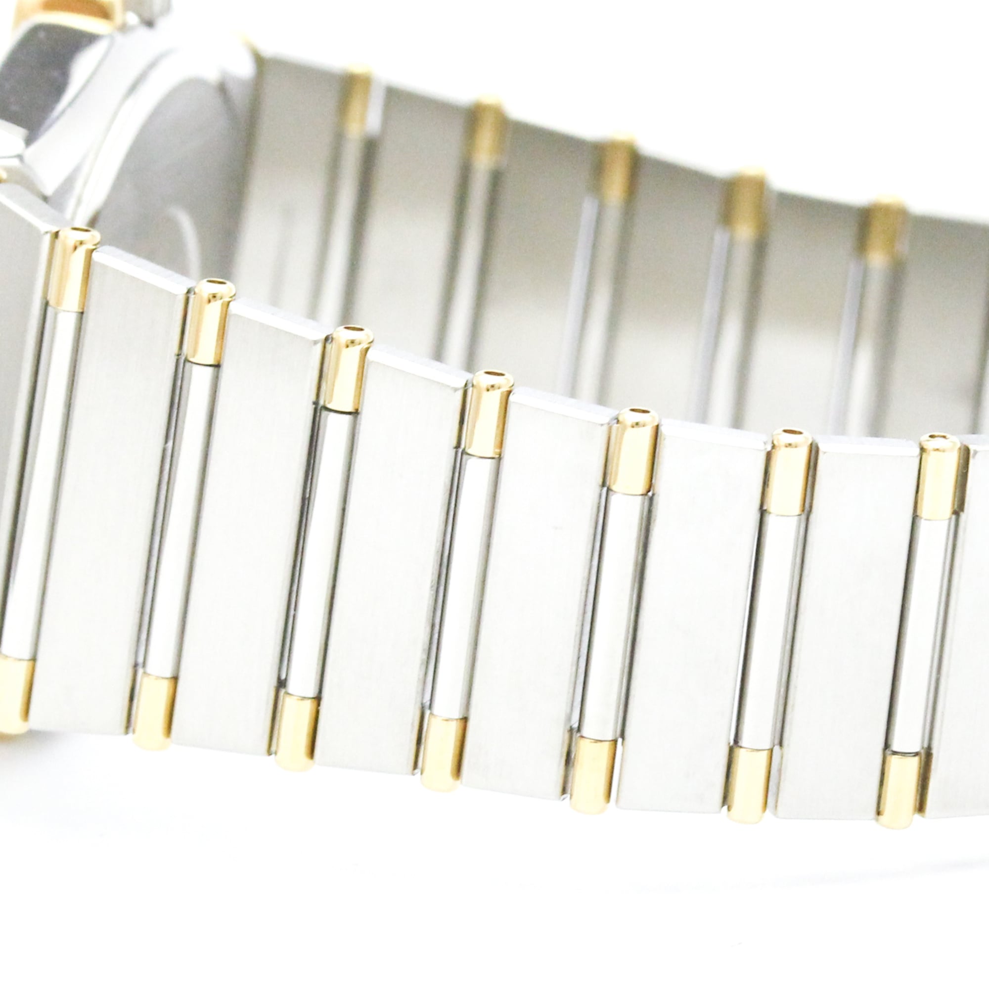 Montre Omega Constellation 3961070, cadran doré, 33 mm