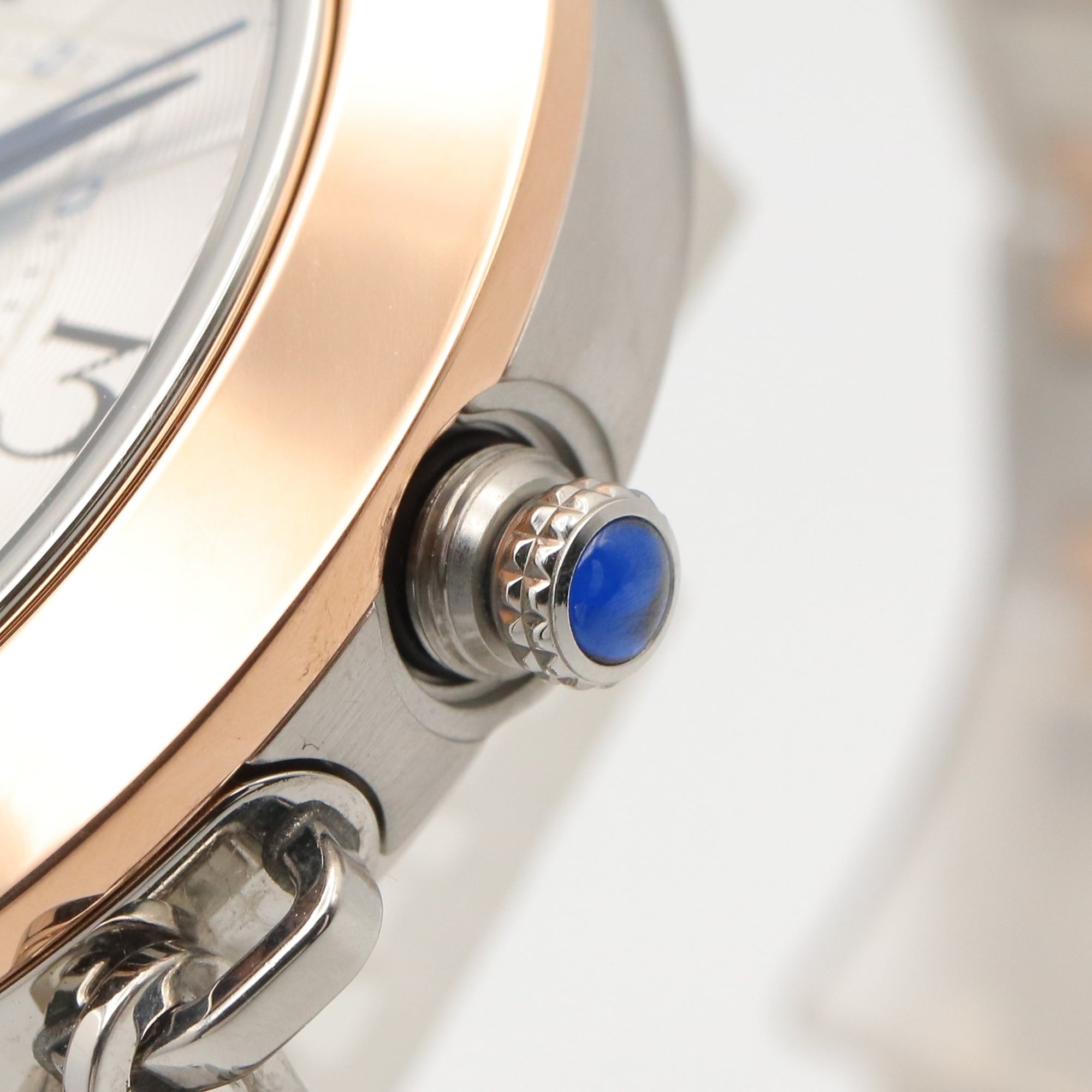 Cartier Pasha de Uhr, 18 Karat Roségold (PG) und Edelstahl, Herrengröße, Silber, W2PA0008