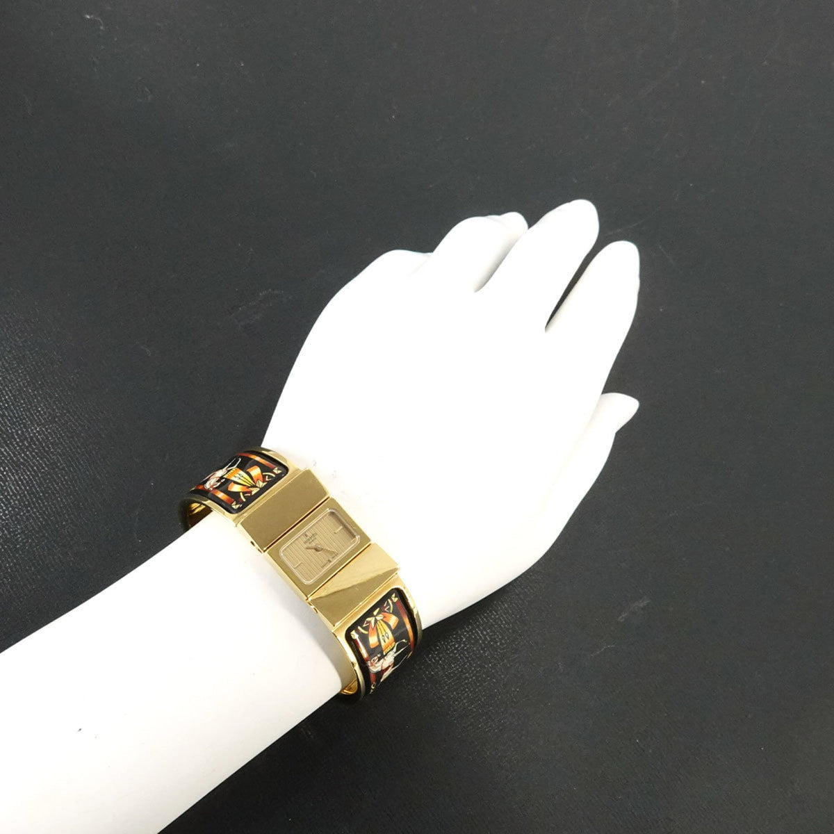 Hermes Loquet LO1.201, goldenes Zifferblatt, 20 mm Uhr