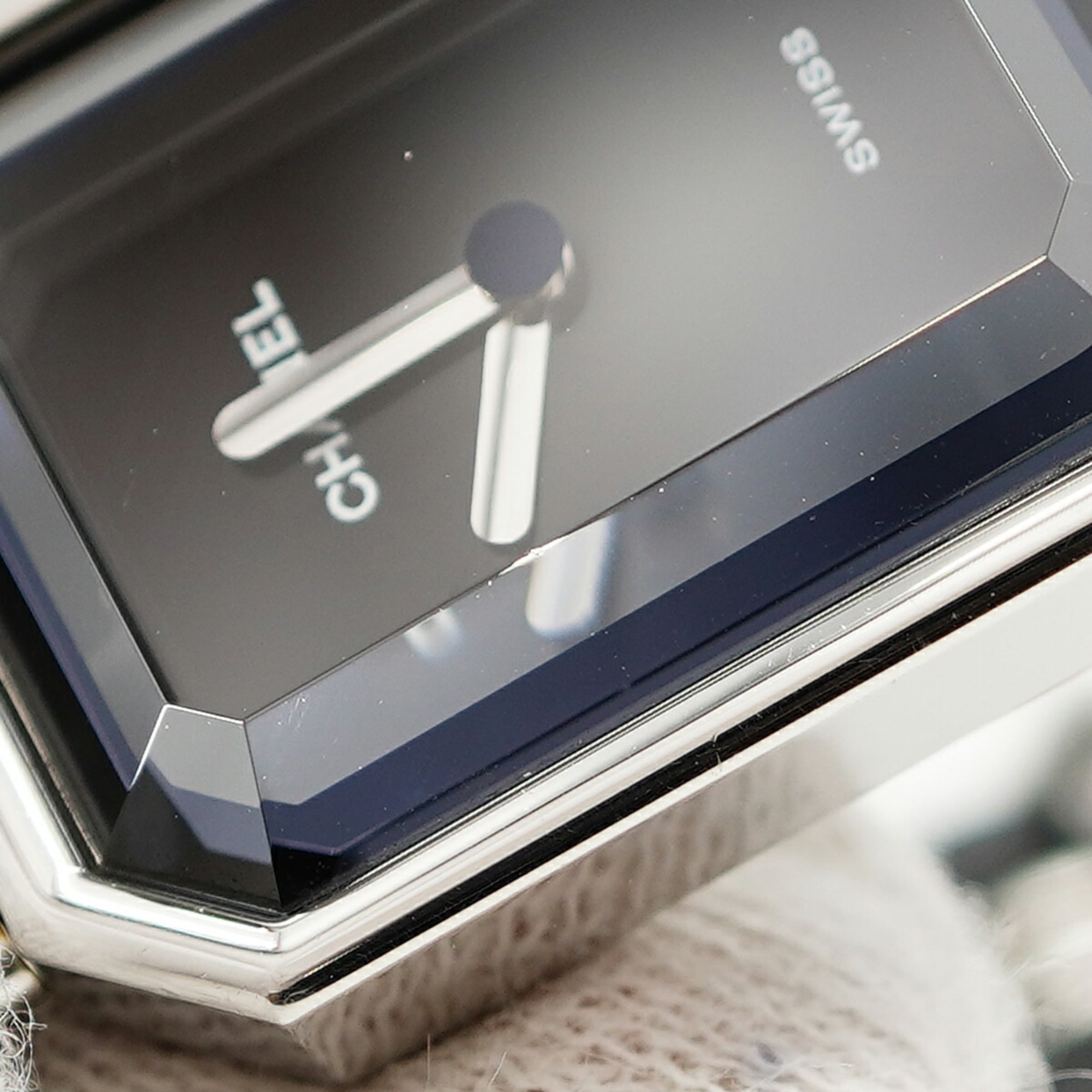 Chanel Première L H0451 Black Dial Women's Watch