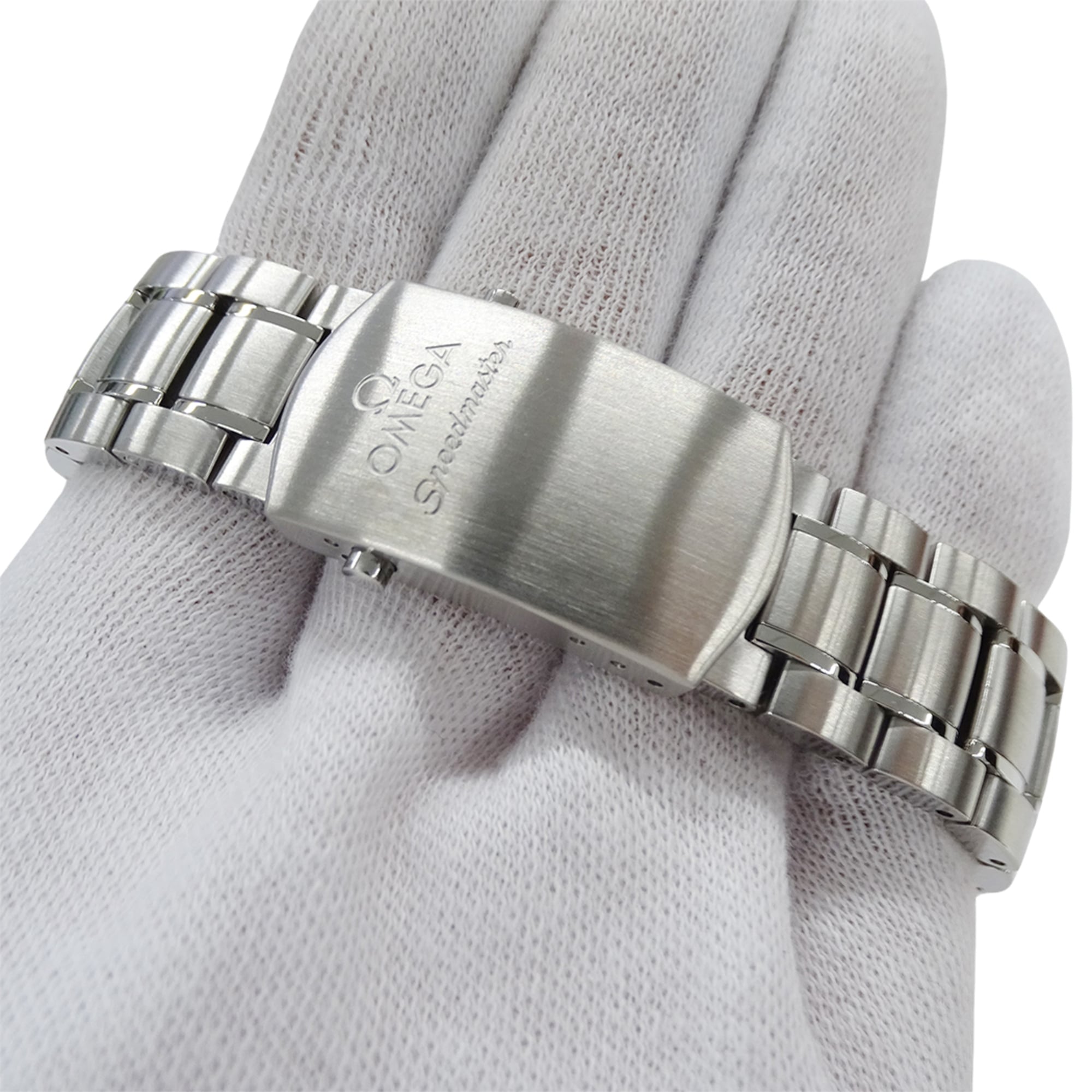 Omega Speedmaster 3211.31 Brand Name Date Chronometer Automatic Stainless Steel (SS) Silver