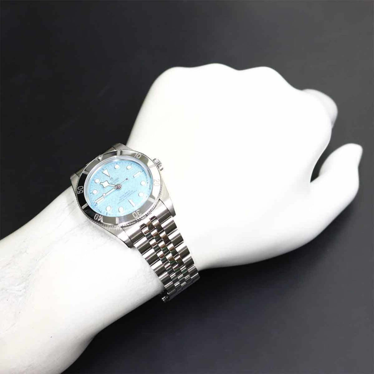 Tudor Black Bay 79000N Black Dial 37mm Watch