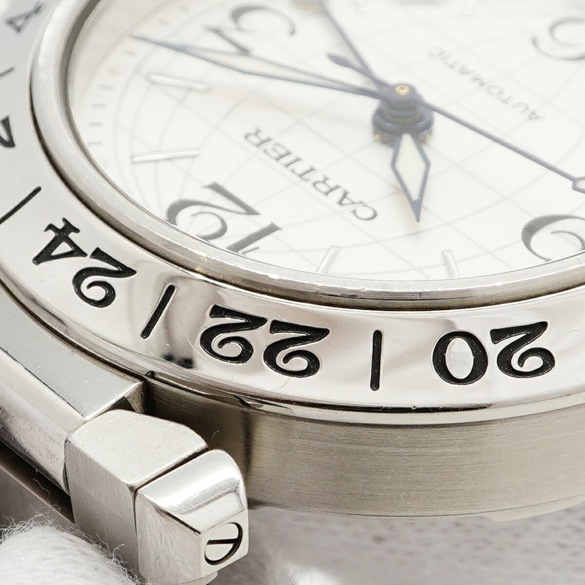 Cartier Pasha W31078M7 Silver Dial 35mm Watch