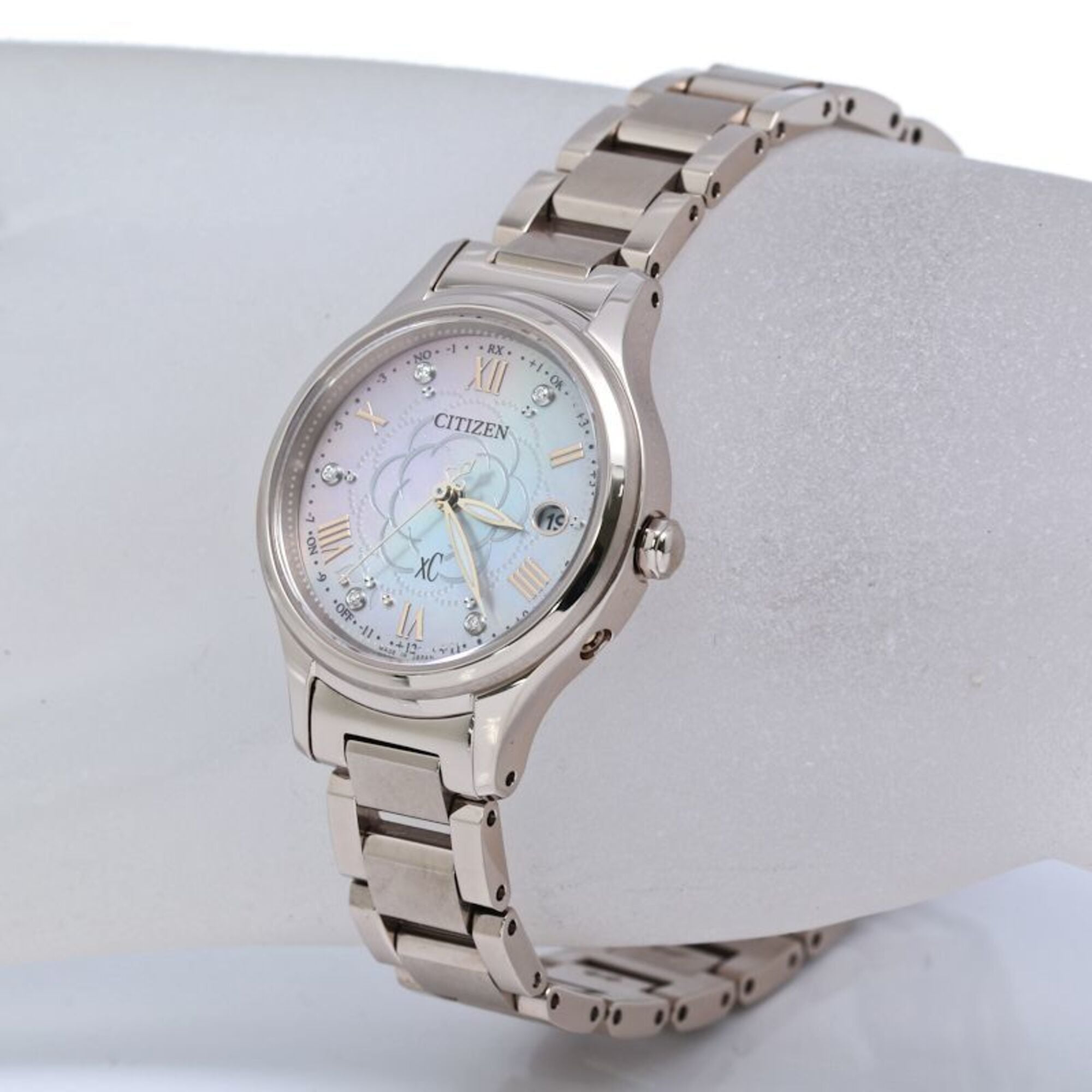 CITIZEN XC Cross Sea Hikari Kollektion Sakura ES9498-69N Limitierte Auflage Damenuhr aus Titan /40415
