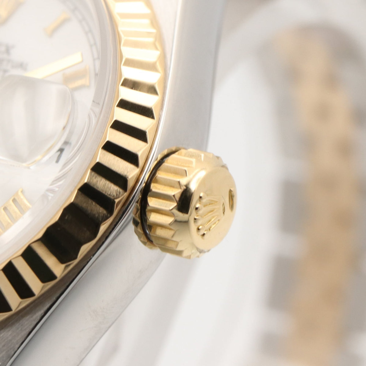 Rolex Datejust S-series 18K ( 69173 White Dial 26mm Watch