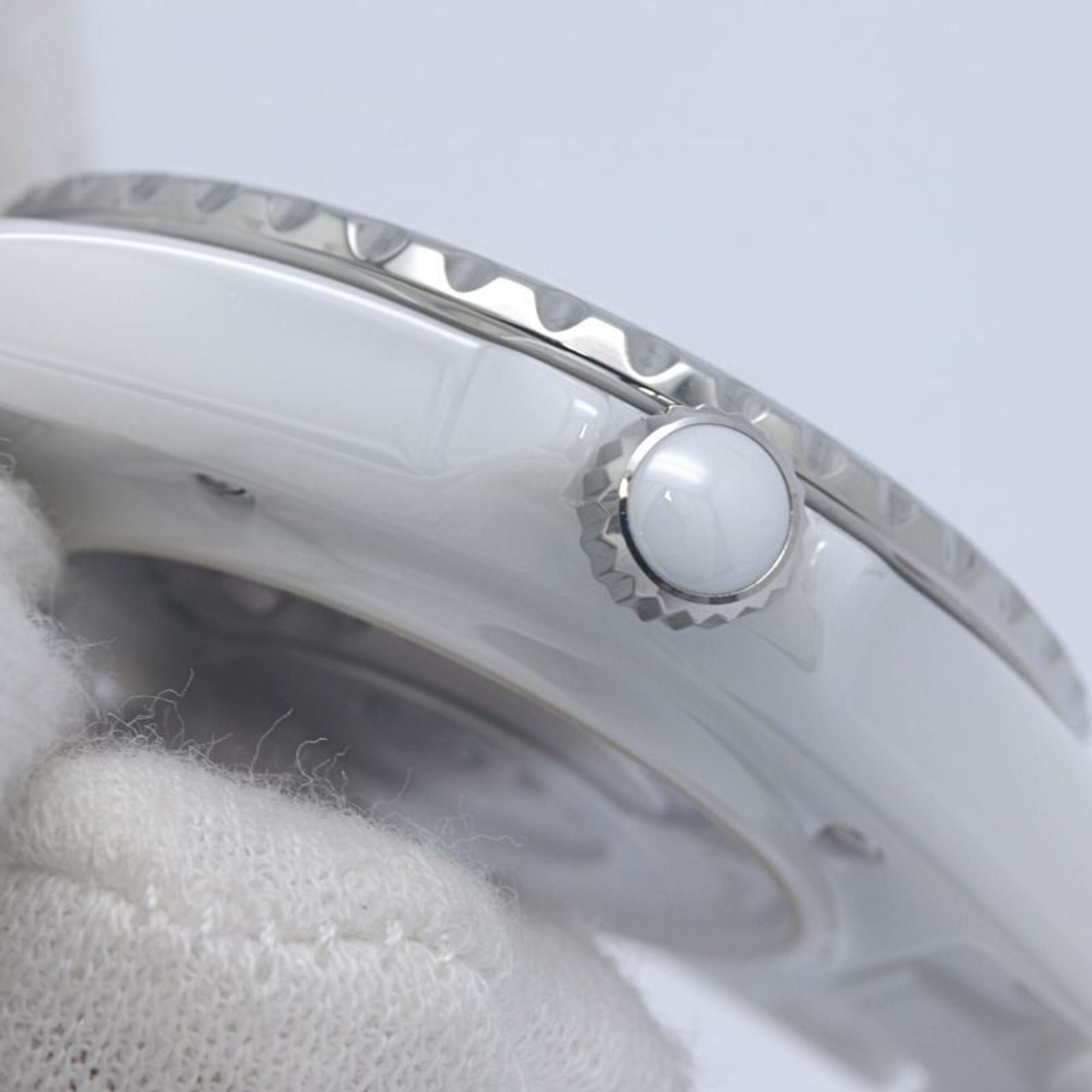 Montre Pour Hommes CHANEL J12 Phantom Calibre 12.1 H6186, céramique Blanc et acier inoxydable, 40401