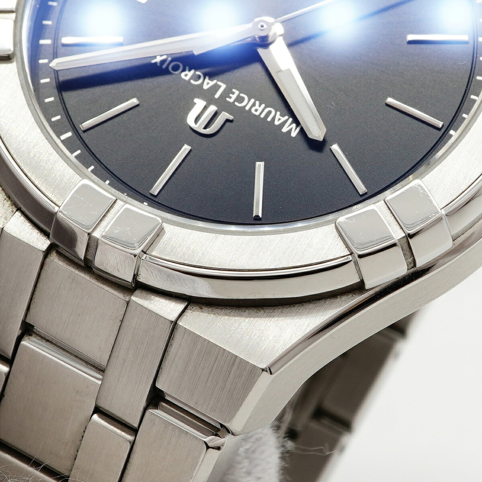 Maurice Lacroix Aikon AI1108 Black Dial