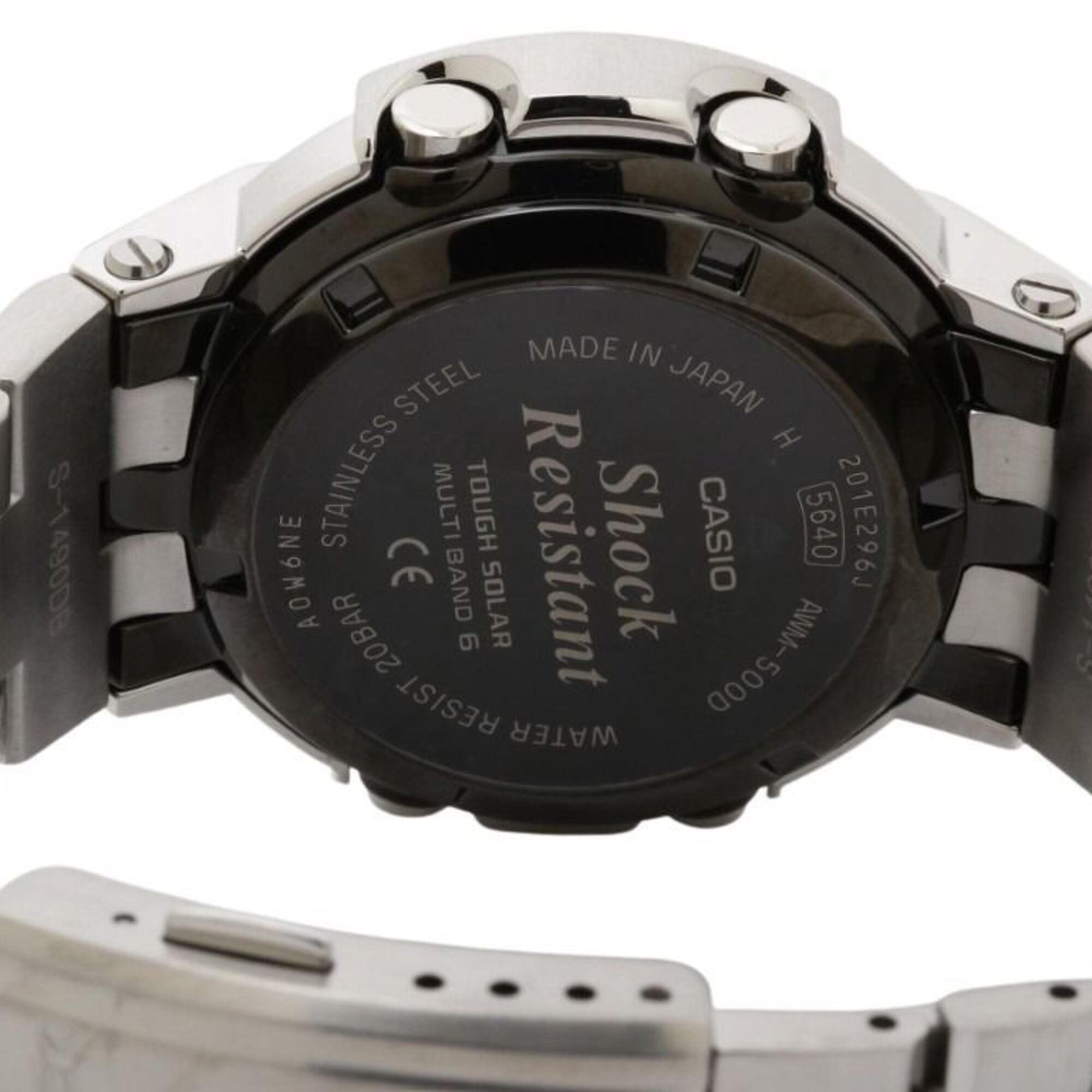 Montre Casio G-SHOCK FULL METAL série AW-500, modèle AWM-500D-1A8JF, cadran gris, 44 mm