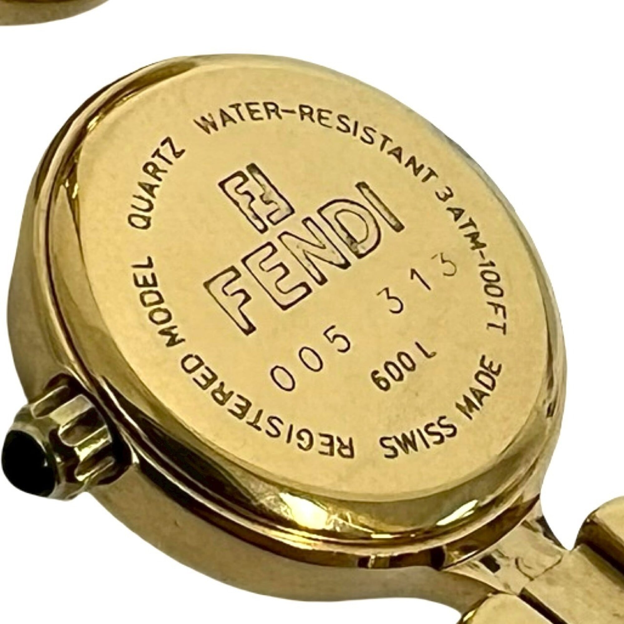 FENDI 600L Logo Engraved GP Quartz Wrist Bangle Gold 22368