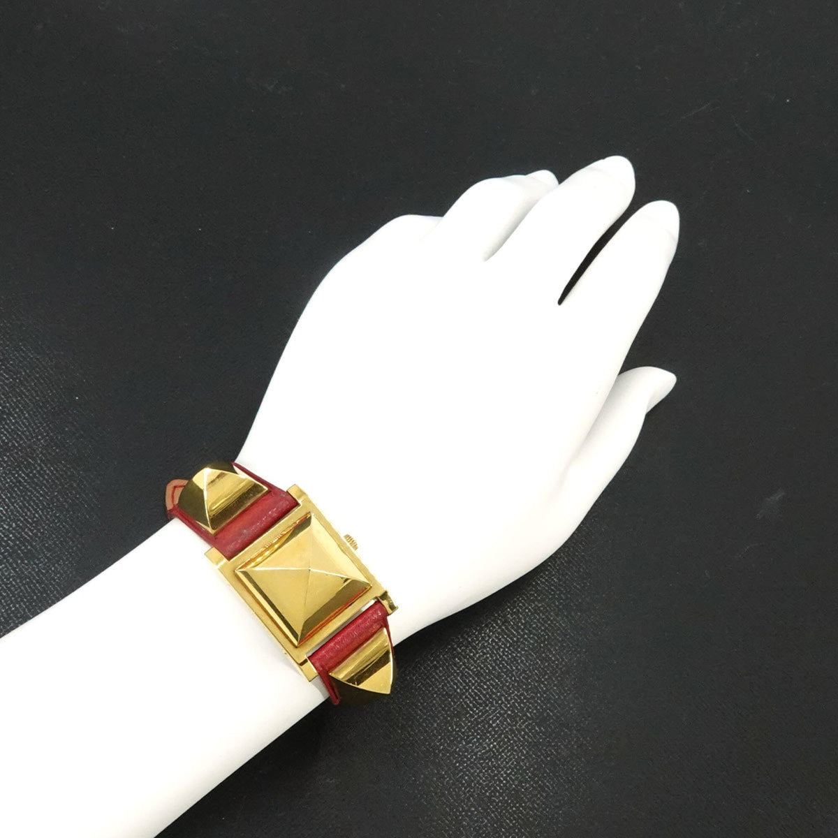 Hermes Medor GZl1lc1m White Dial 23mm Watch