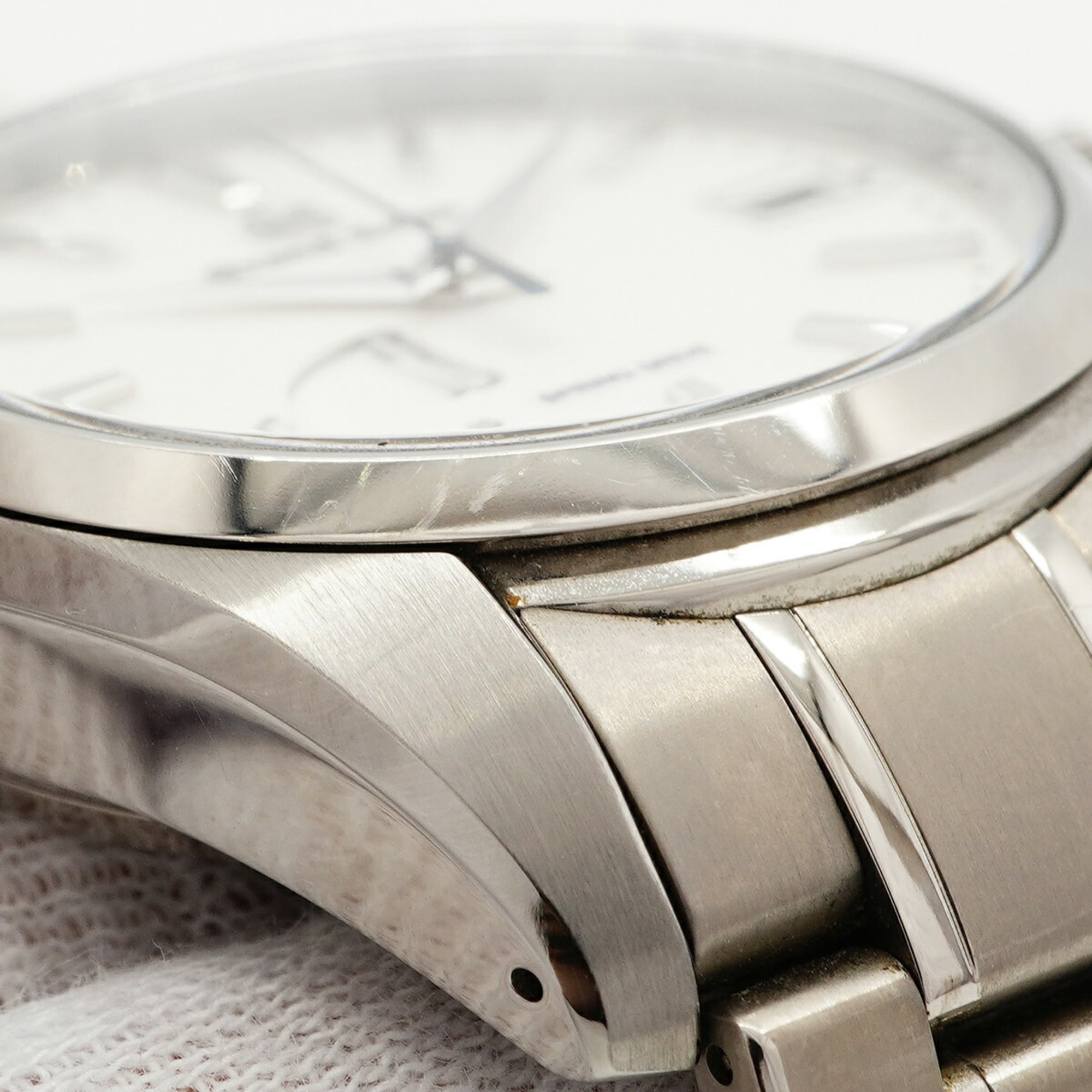 Grand Seiko Grand snow white SBGA211/9R65-0AE0 White Dial 40mm Watch