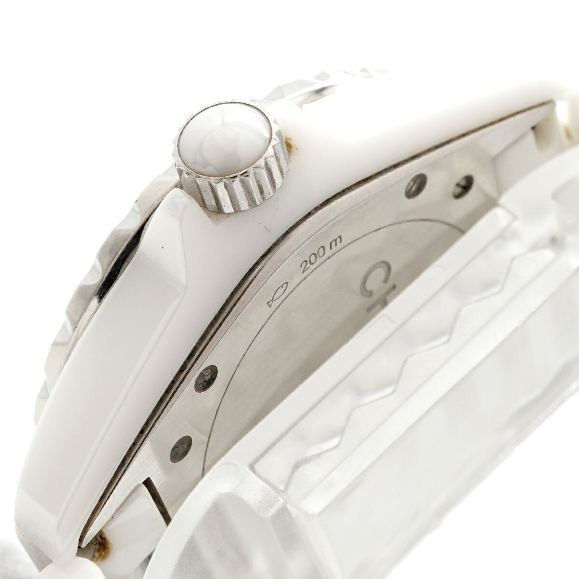 Chanel J12 H0970 White Dial Ceramic 39mm Watch