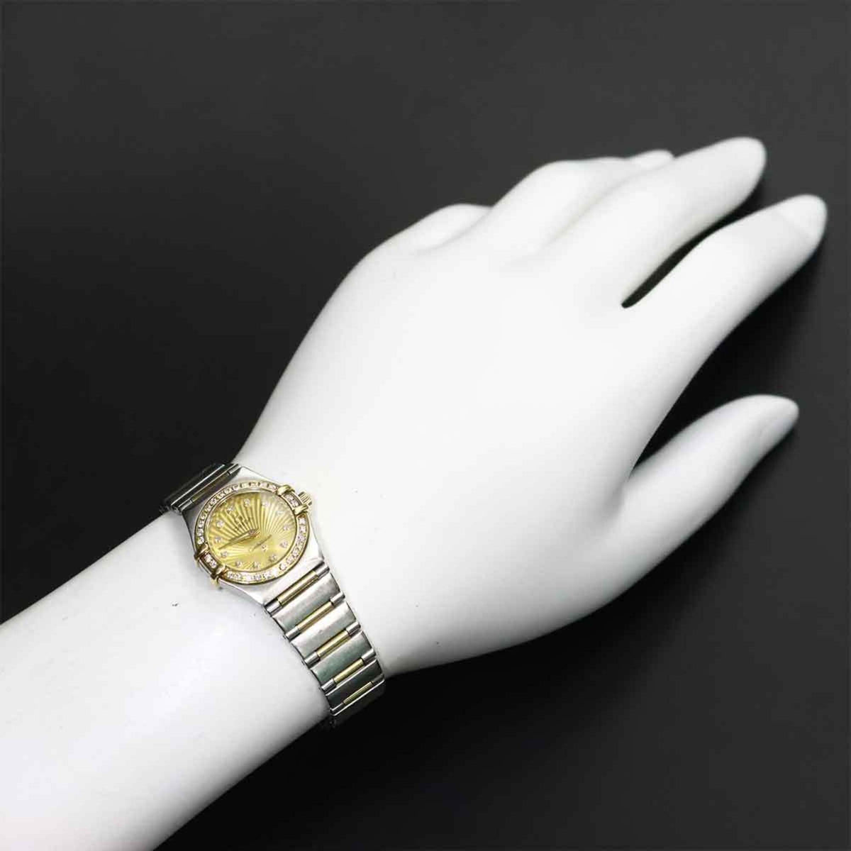 Omega Constellation Mini 111 25 23 60 55 002 Horloge met gouden wijzerplaat, 23 mm