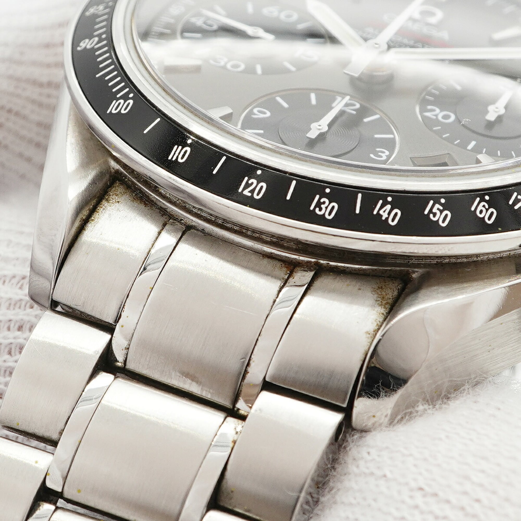 Omega Speedmaster 323.30.40.40.06.001 Grey Dial