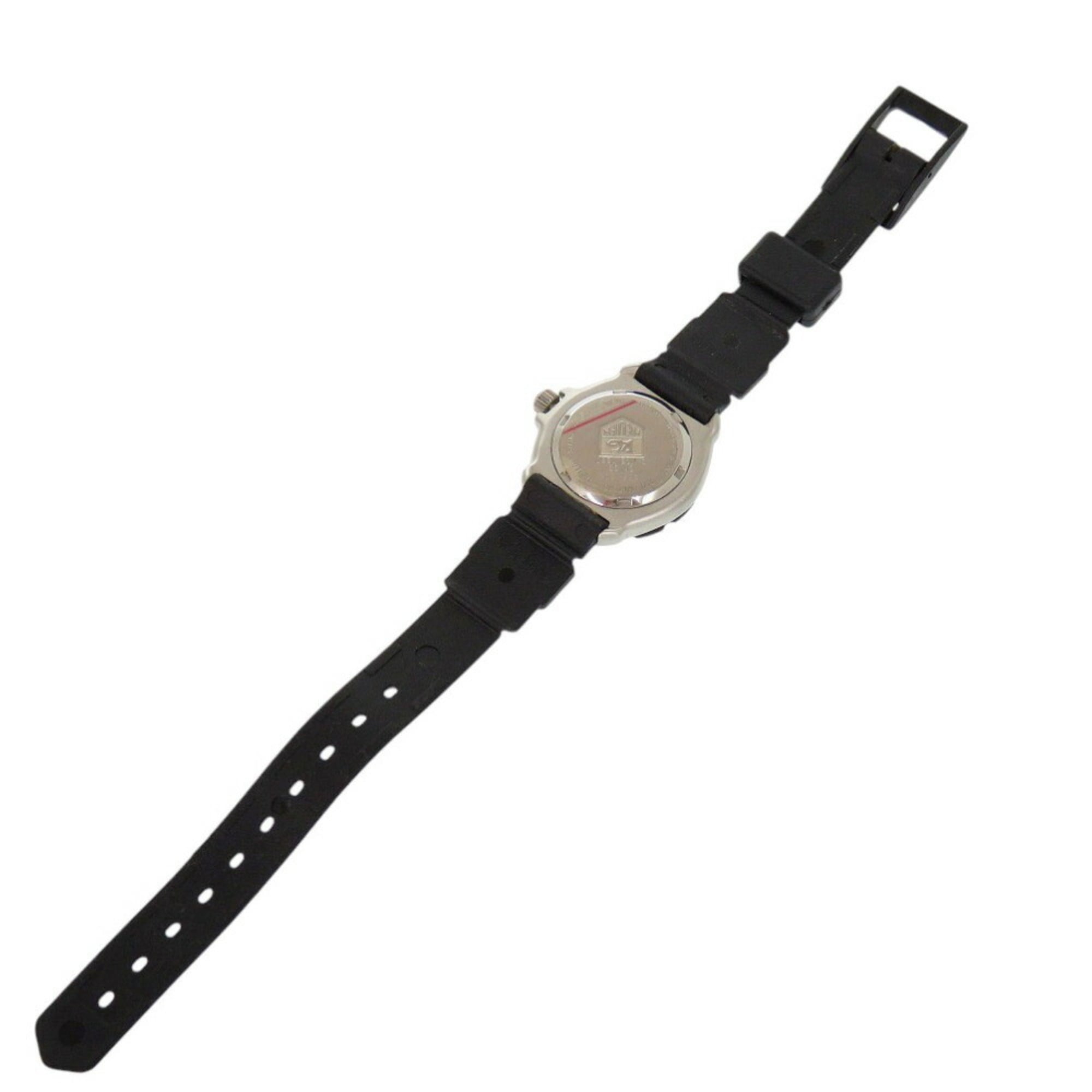 TAG Heuer Formula 1 374.508 Quarzzuhr aus Edelstahl mit Kautschukarmband Schwarz und Zifferblatt 1729