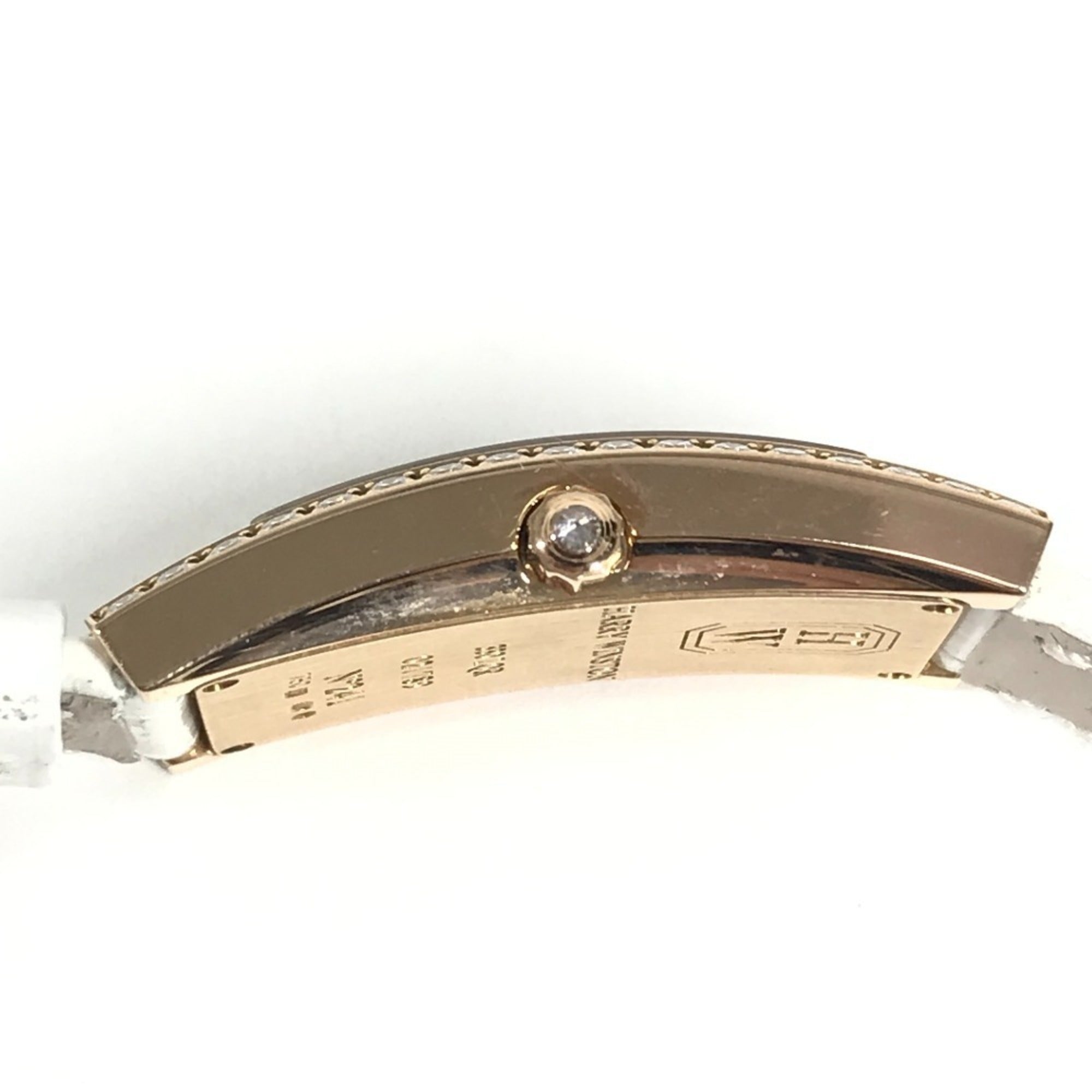 HARRY WINSTON 330 LQWL.M D3.1 Damenuhr „Lady Avenue C“ mit Diamantlünette, 18 Karat Gold, Au750, Weiß