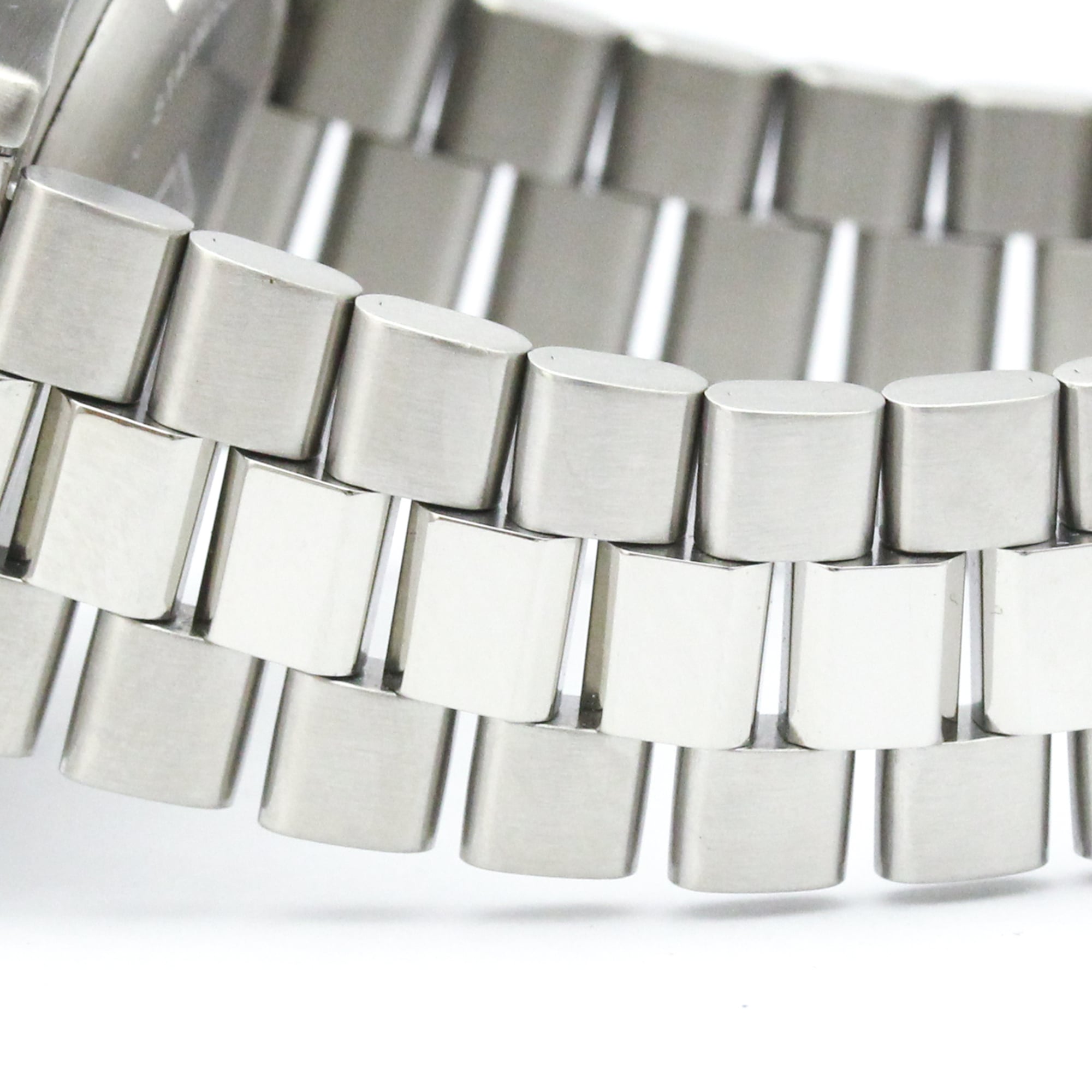 TAG Heuer 2000 Series CK1111 White Dial 37mm Watch