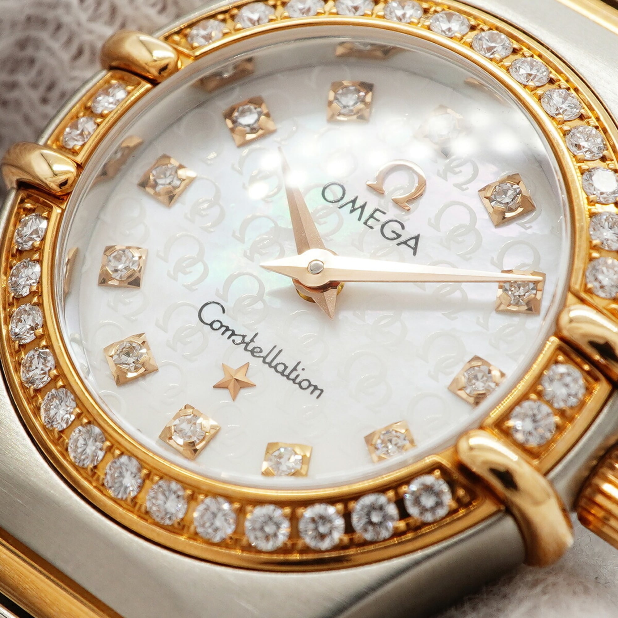 Omega Constellation 1360.75 White Dial 22mm Watch