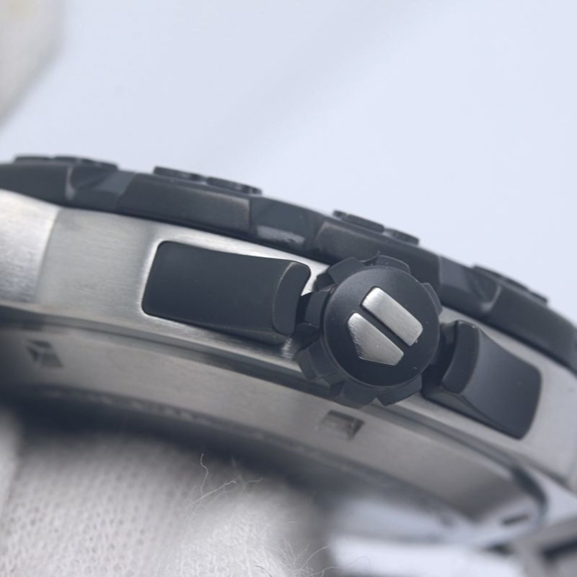 TAG Heuer Formula 1 Datum WAH1110.BA0858 Herrenuhraus Edelstahl 40384