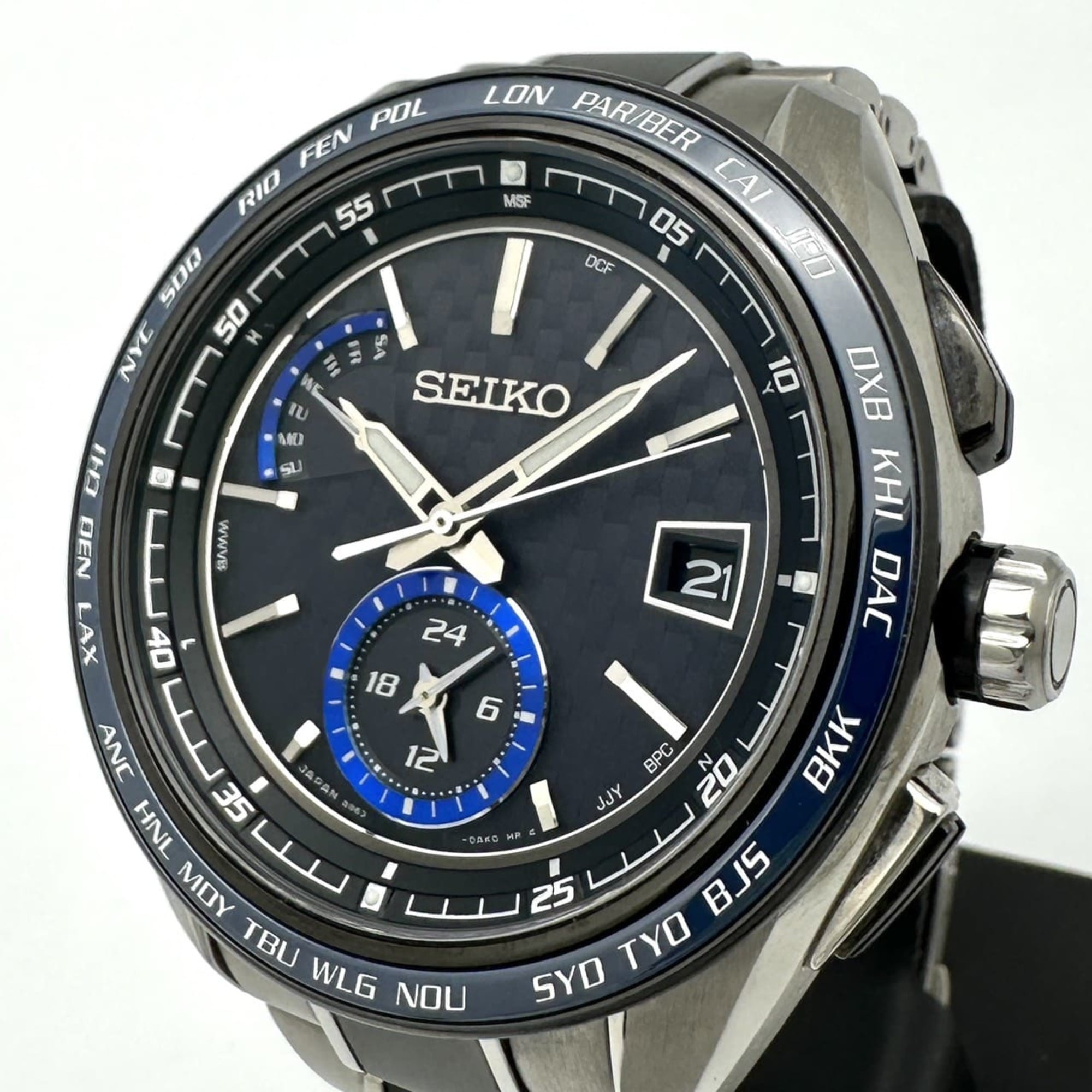 Seiko Brightz SAGA261/8B63-0AN0 Men's Watch, Day Date, Solar Radio Control, Titanium, Black and Navy