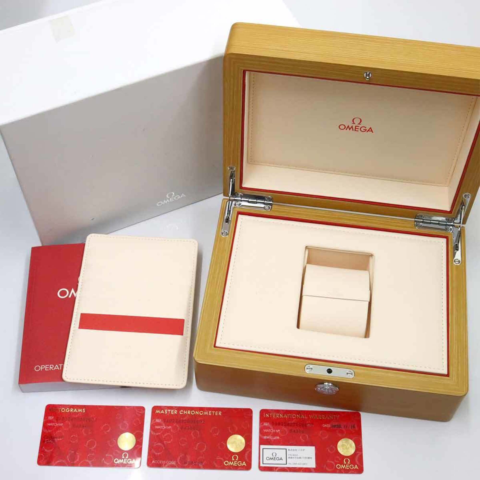 Omega Seamaster Diver 300 Co-Axial Master Chronometer Two-Tone 210 22 42 20 01 002 Date 18K Pink Gold Automatic