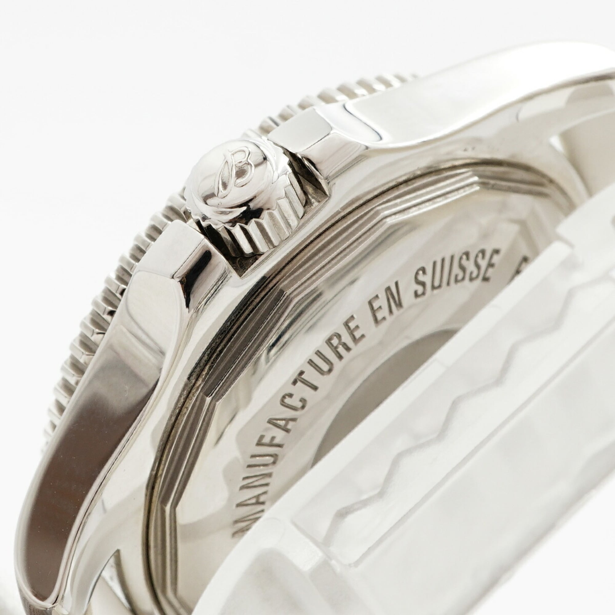 Breitling Superocean 42 A17365 herenhorloge met witte wijzerplaat