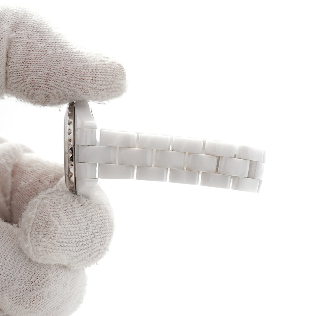 Chanel J12 8P Diamond H2570 White Dial 28mm Watch