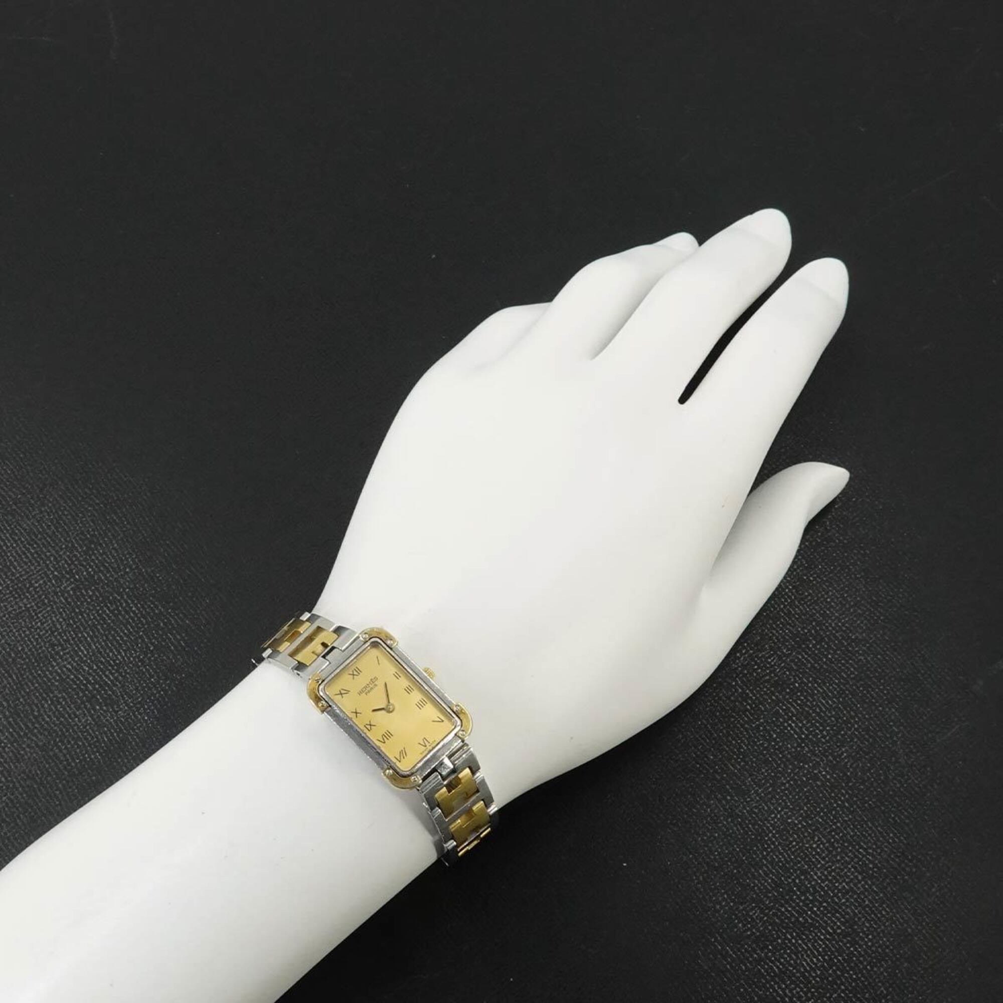 Hermes Croisiere Combination CR1 240 Wo Gold Quartz
