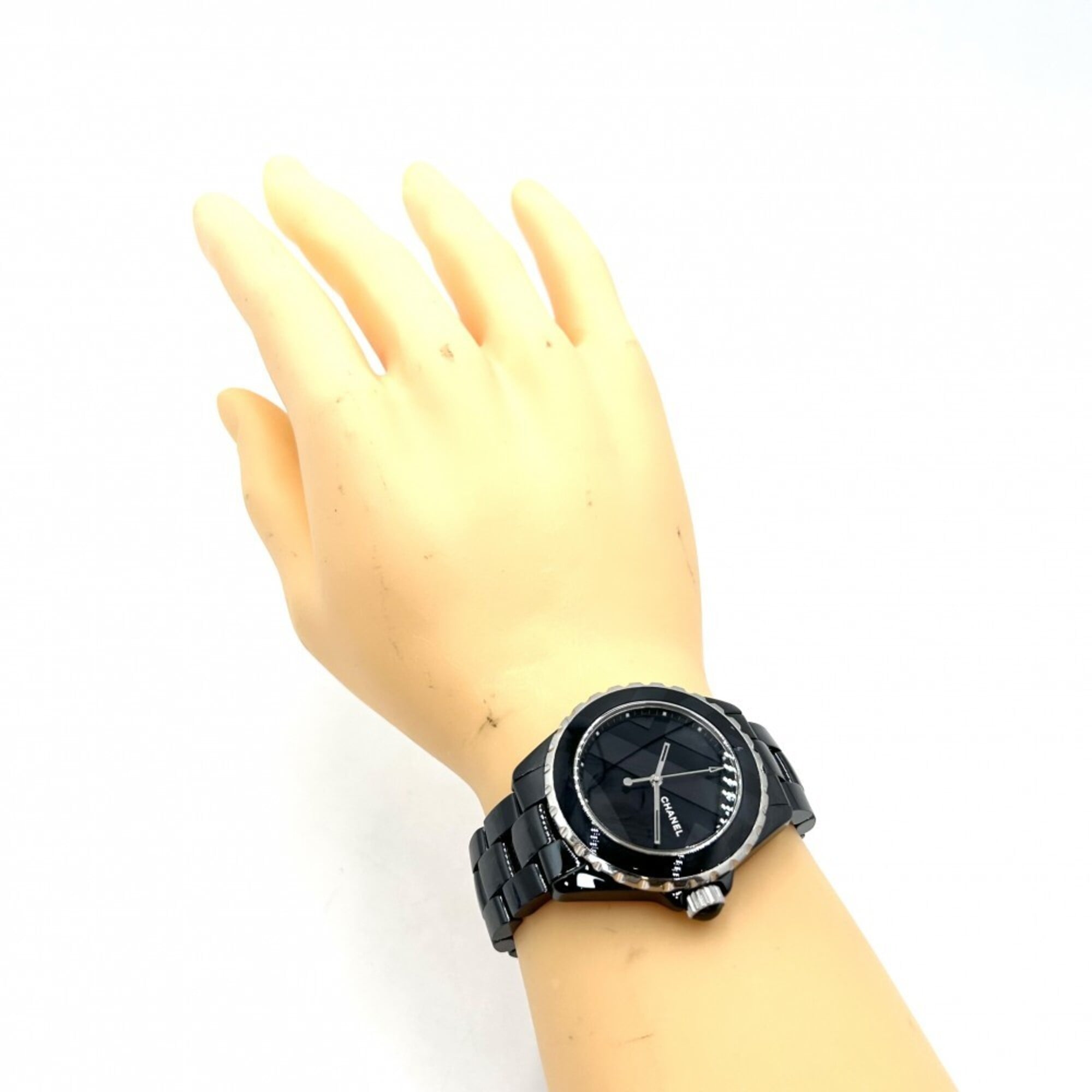 Chanel J12 H5581 Black Dial 38mm Watch