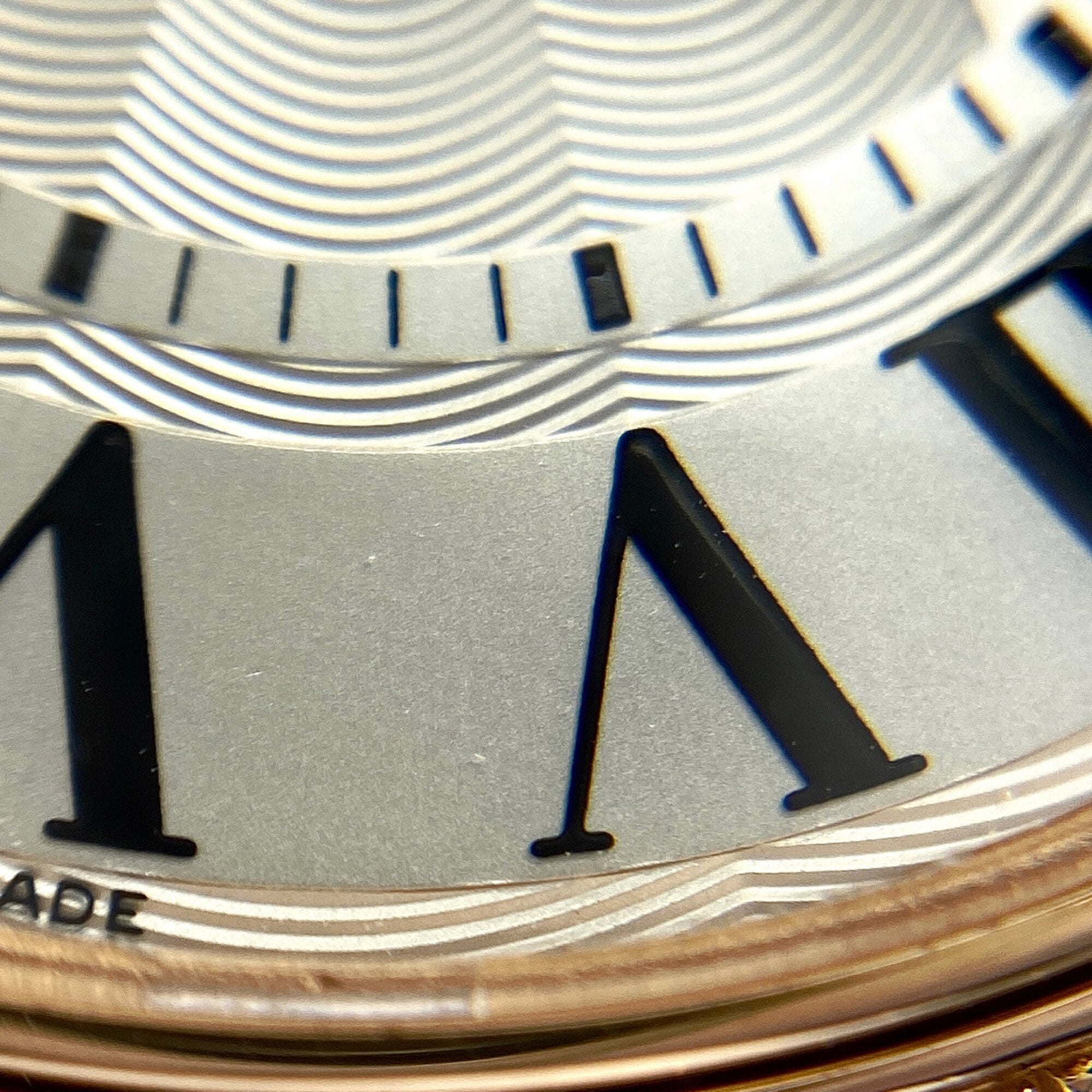 Montre Cartier Ballon Bleu WE902066, cadran argenté, 33 mm