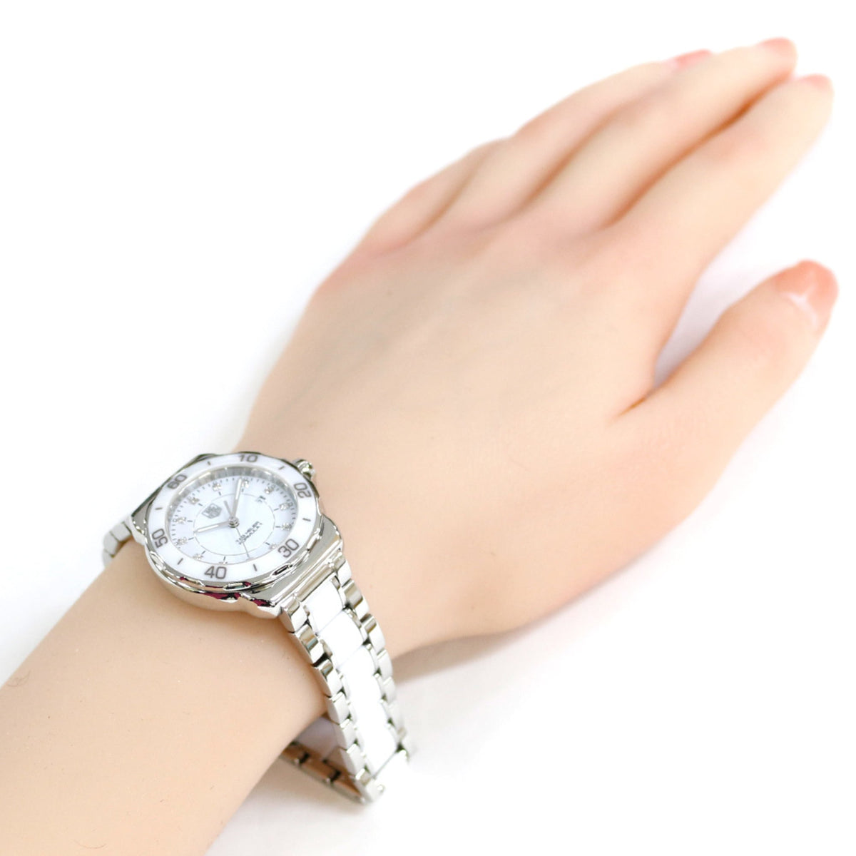 Montre TAG Heuer Formula 1 WAH1315 Blanc avec cadran de 31 mm