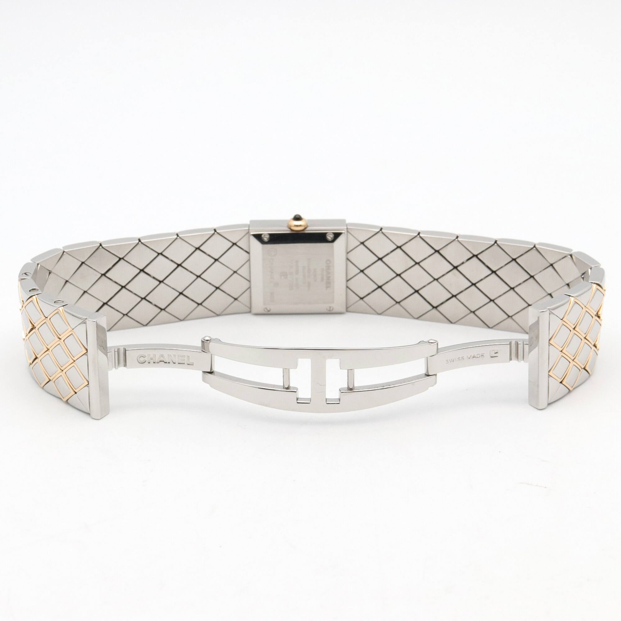 Chanel Matelasse H0475 Black Dial Stainless steel, yellow gold 19mm Watch