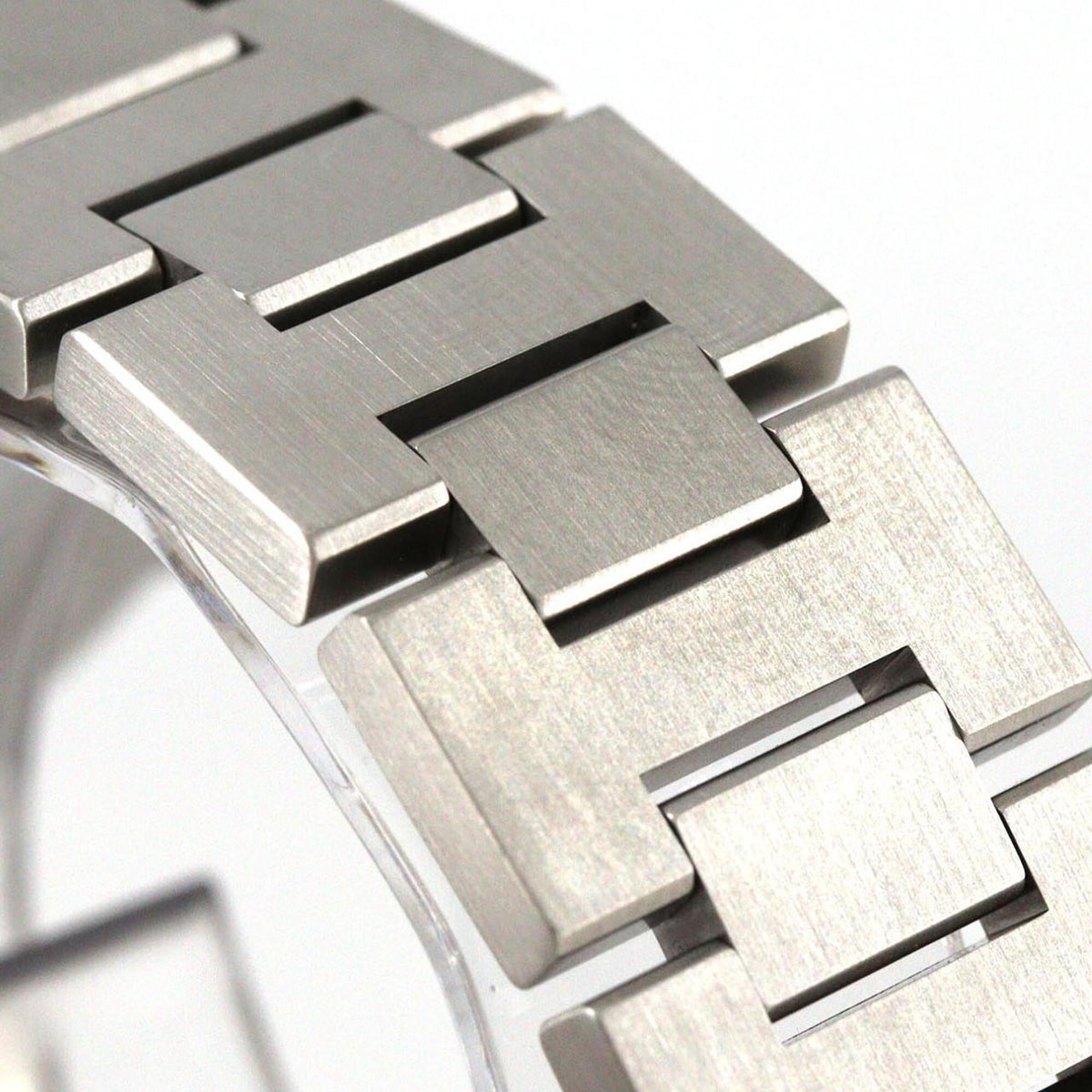 Cartier Pasha C GMT W31078M7 Silver Dial 35mm Watch