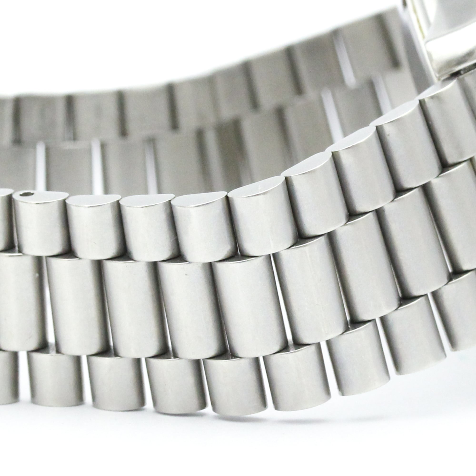 TAG Heuer 2000 Series 760.306 Silver Dial 39mm Watch