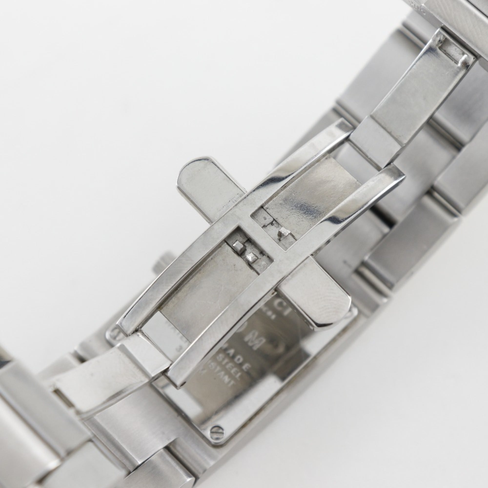 Gucci GUCCI Horloge 4600M Roestvrij staal Kwarts Analoog display Zwarte wijzerplaat Heren