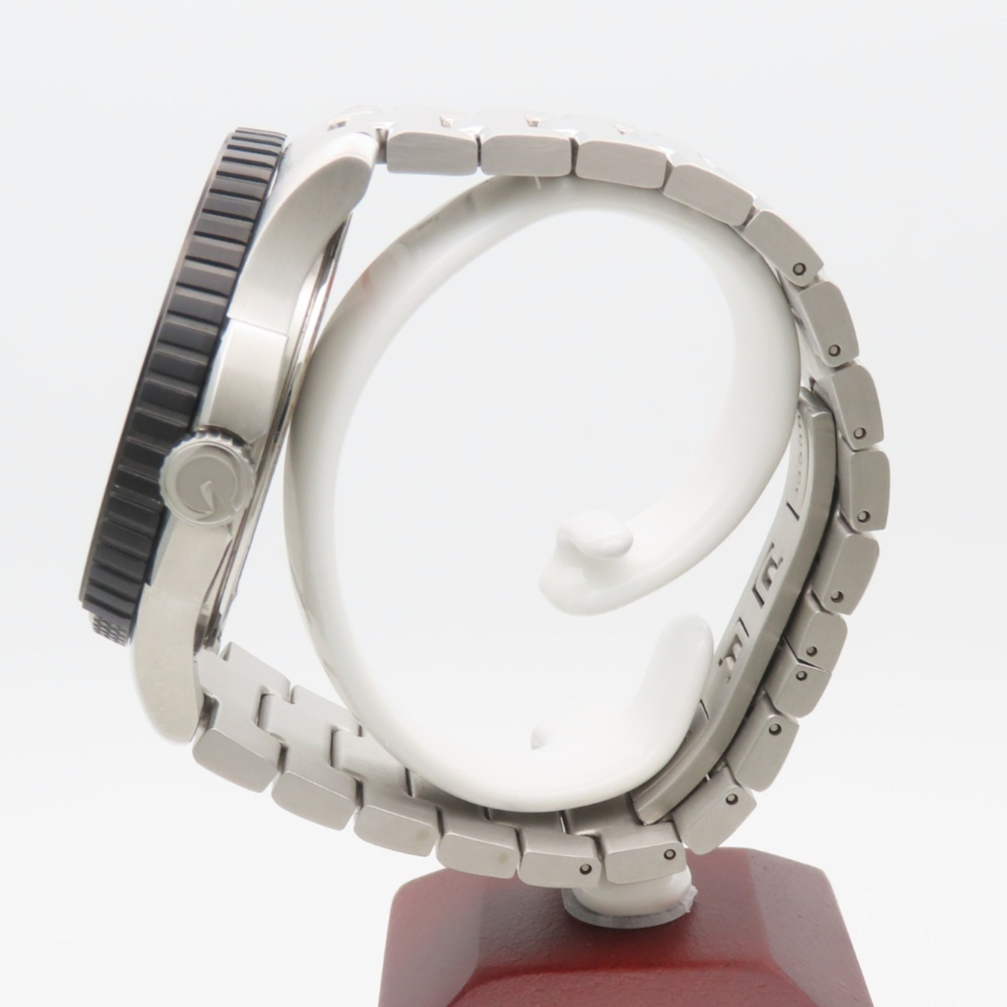 Montre Gucci Sport 126.2/YA126249 Noir Cadran 44 mm