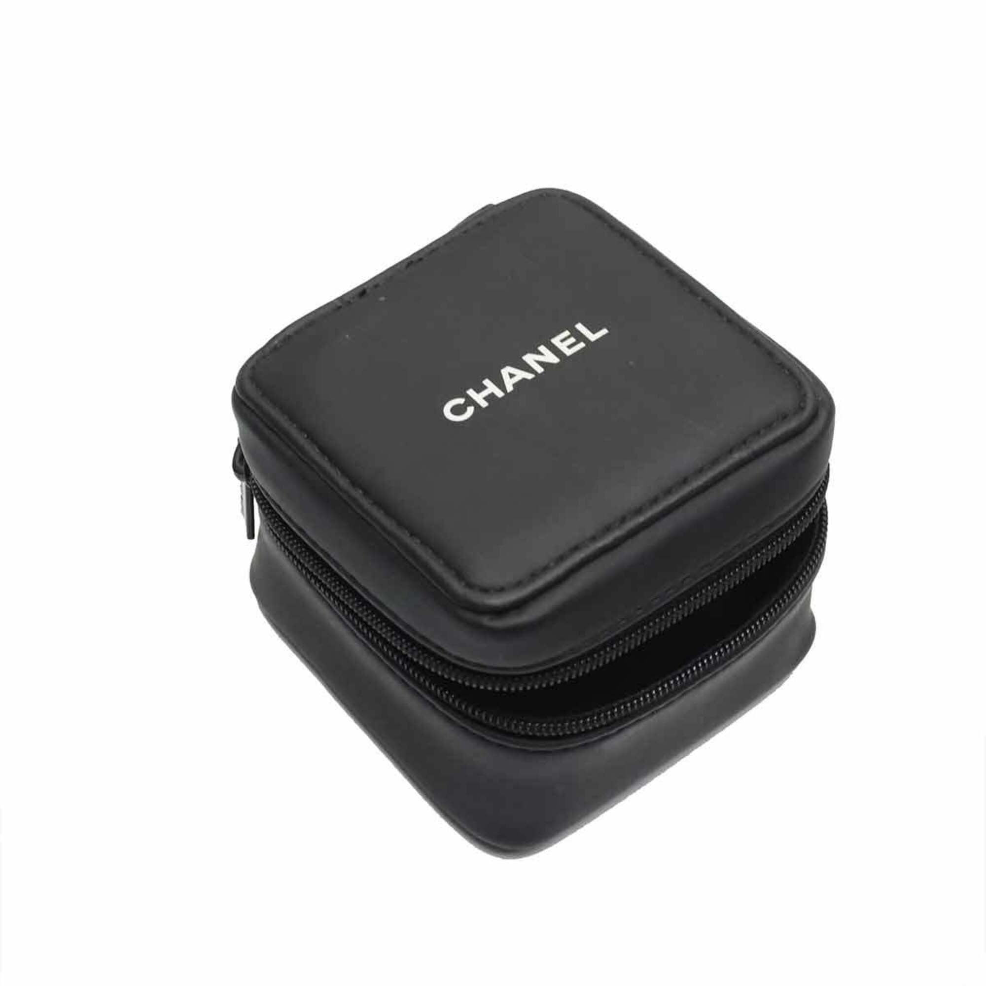 Chanel J12 33mm H2082 Women's Watch, Black Diamond Bezel, Date Display, Ceramic Quartz Watch