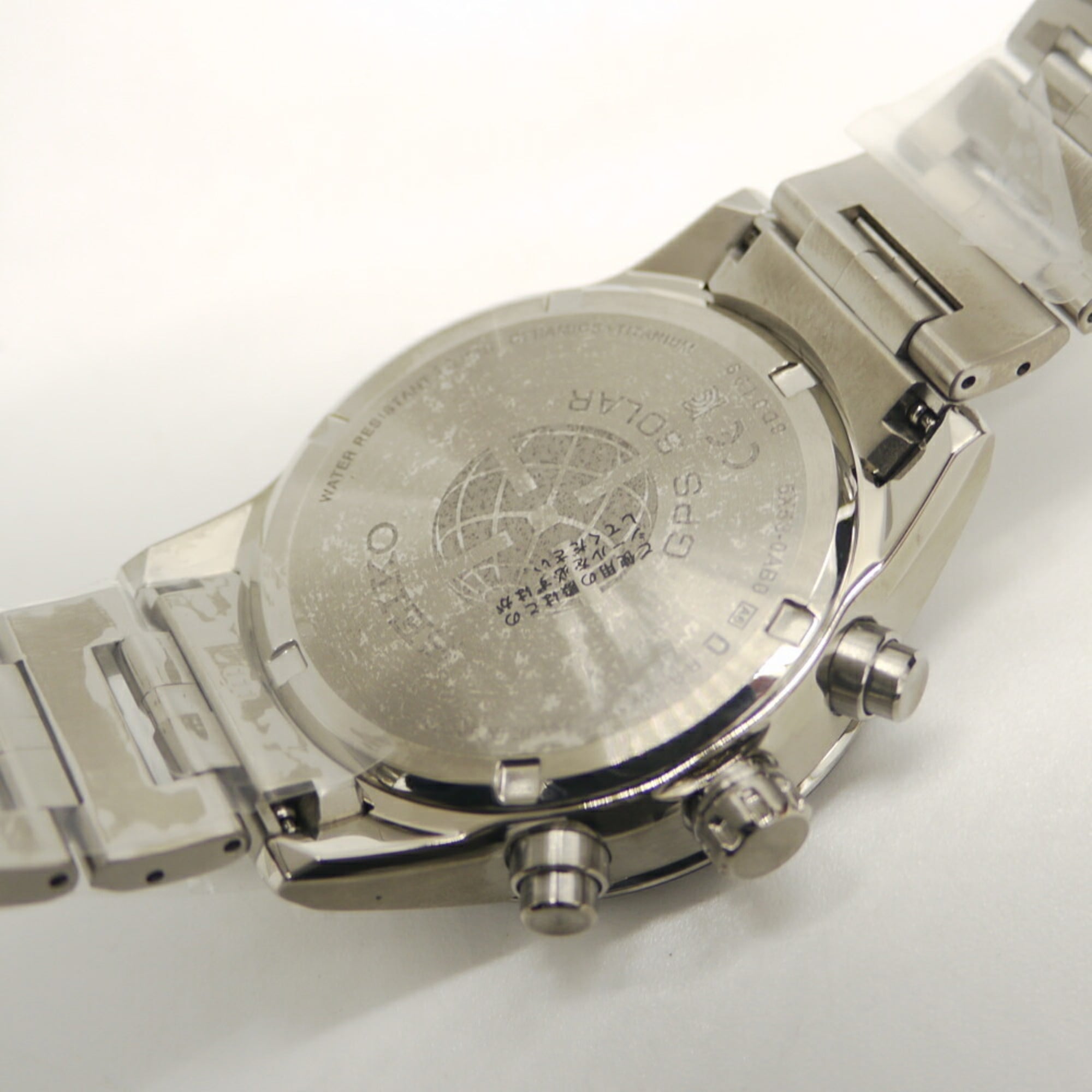 Seiko Astron SBXC001 5X53 Horloge met zonne-energie, GPS en correctie via satelliet- en radiogolven, titanium, zwarte wijzerplaat