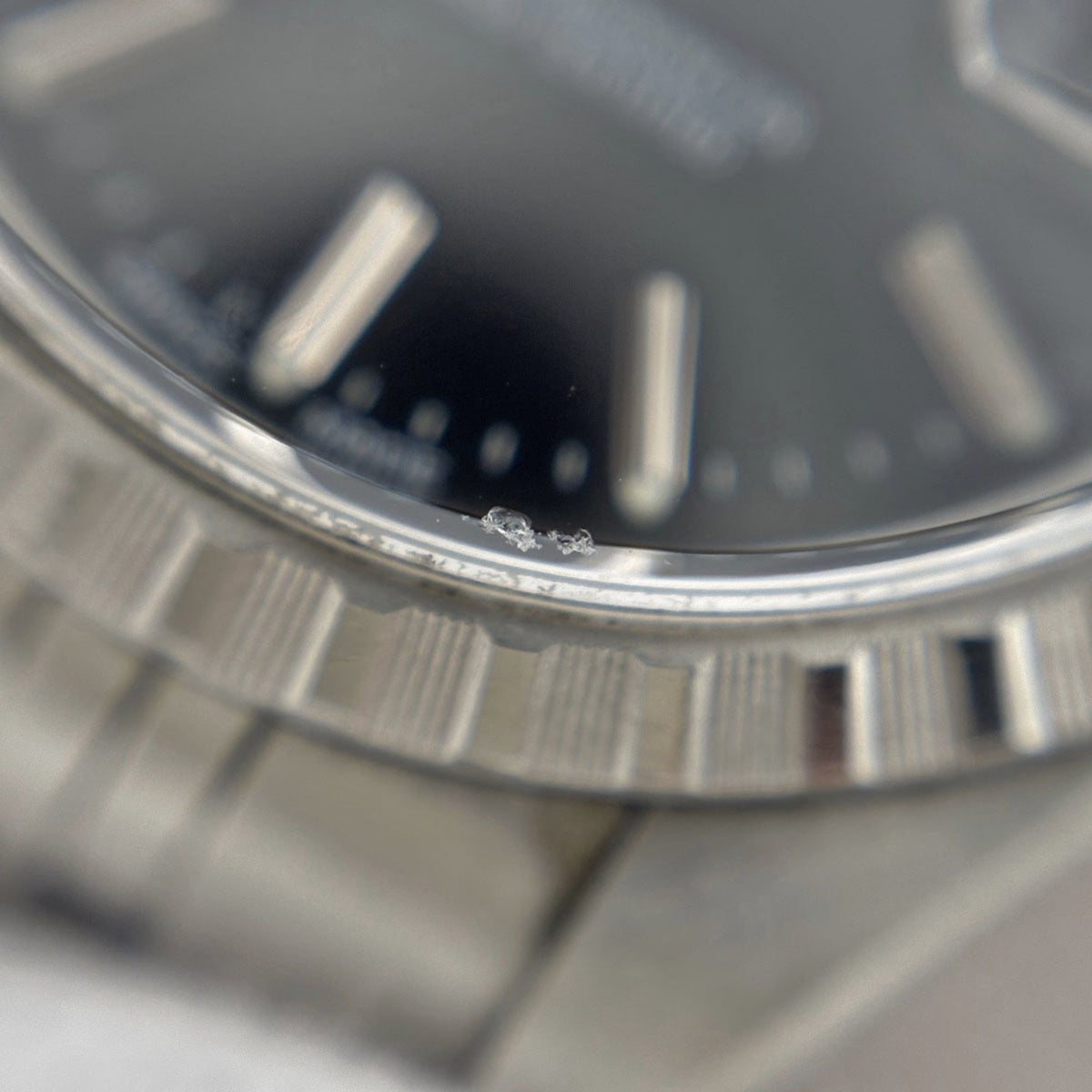 Rolex Oyster Perpetual Date 79240 met zwarte wijzerplaat, 26 mm