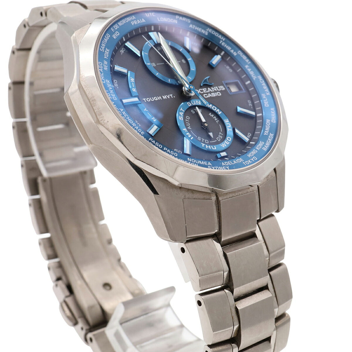 Montre Casio Oceanus Manta Titanium Date à commande radio OCW-S2000-1AJF Noir Cadran 40mm