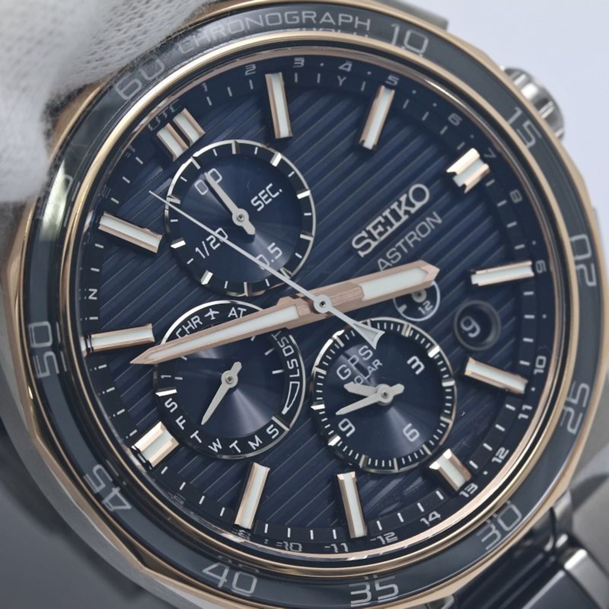 SEIKO Astron Nextar 2025 Limited Edition SBXC180 5X83-0AR0-1 GPS-horloge met zonne-energie en radiogestuurde tijdsaansturing voor heren, titanium x keramiek, 40322