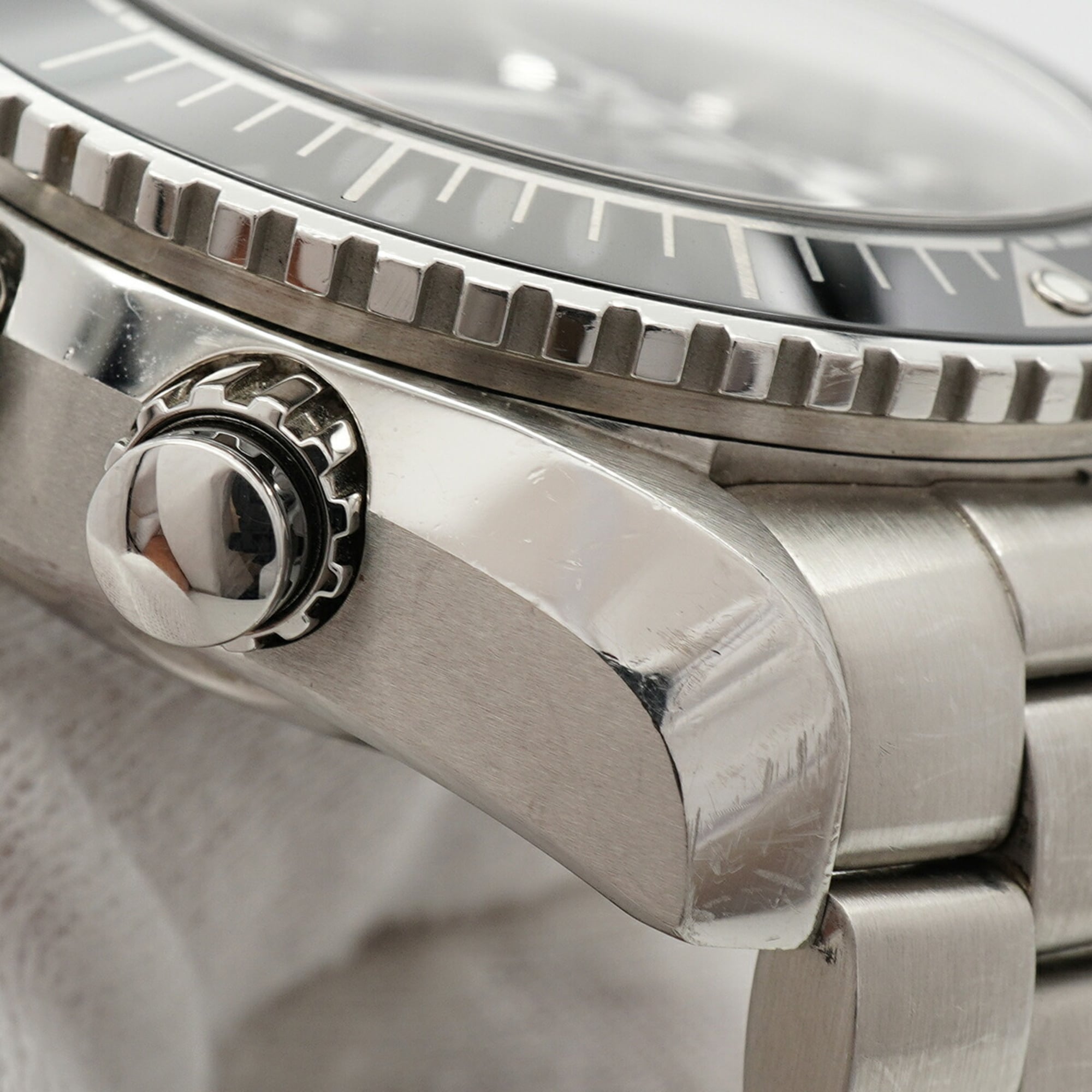 Omega Seamaster Planet Ocean 215.30.46.51.01.001 Herrenuhr Schwarz Zifferblatt