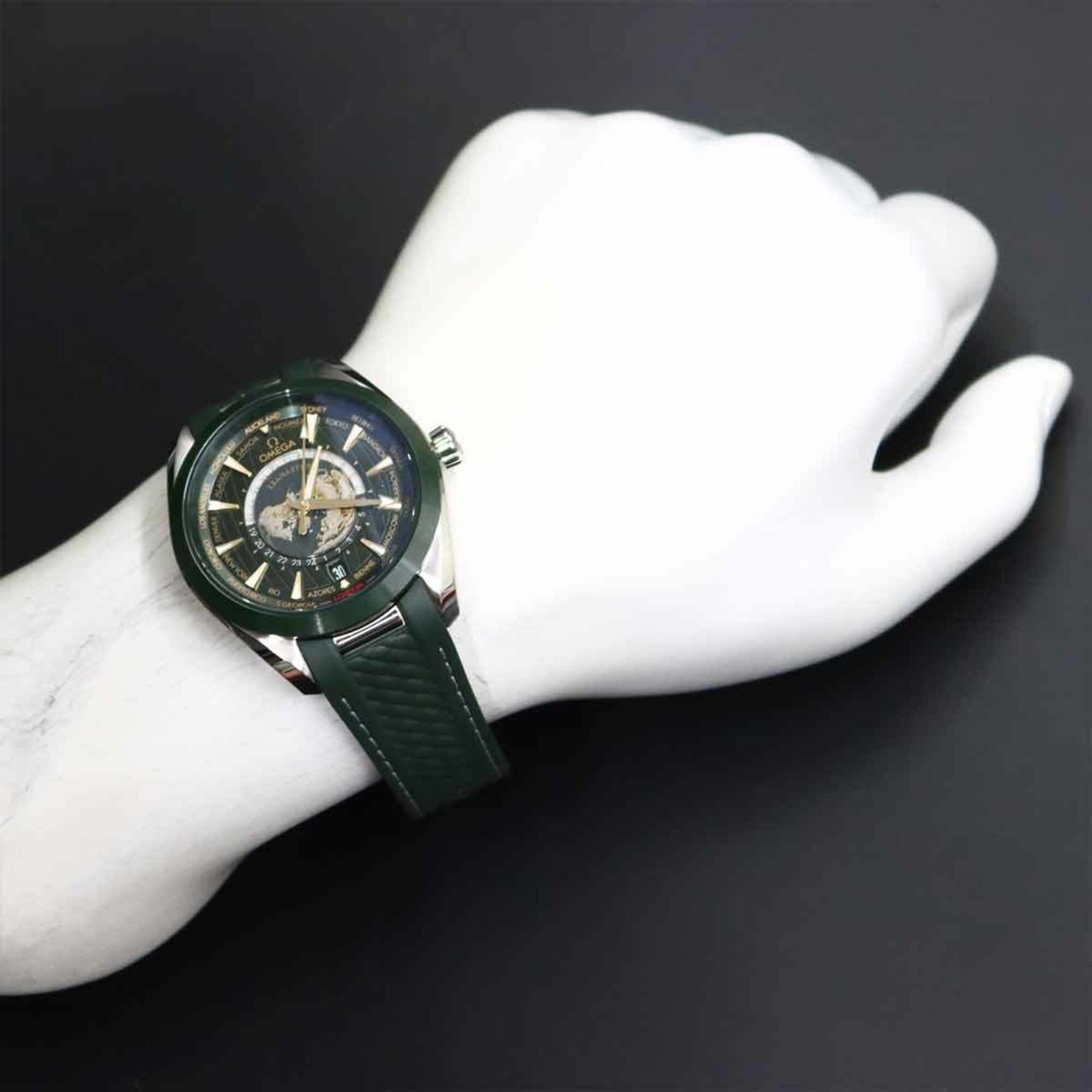 Omega Seamaster Aqua Terra GMT Worldtimer Master Co-Axial 220 32 43 22 10 001 Green Dial 43mm Watch