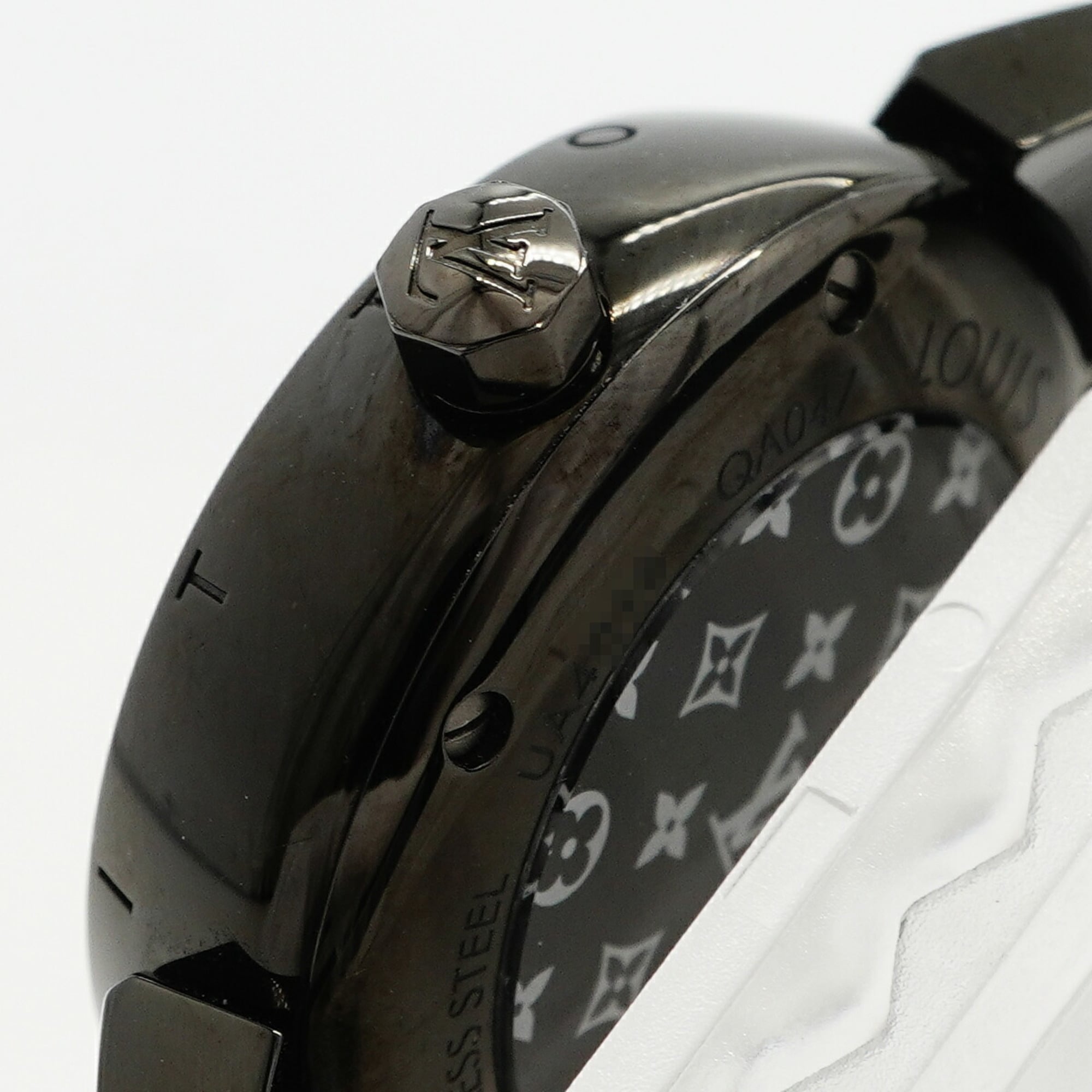 Louis Vuitton Tambour QA047 Black Dial 27mm Watch